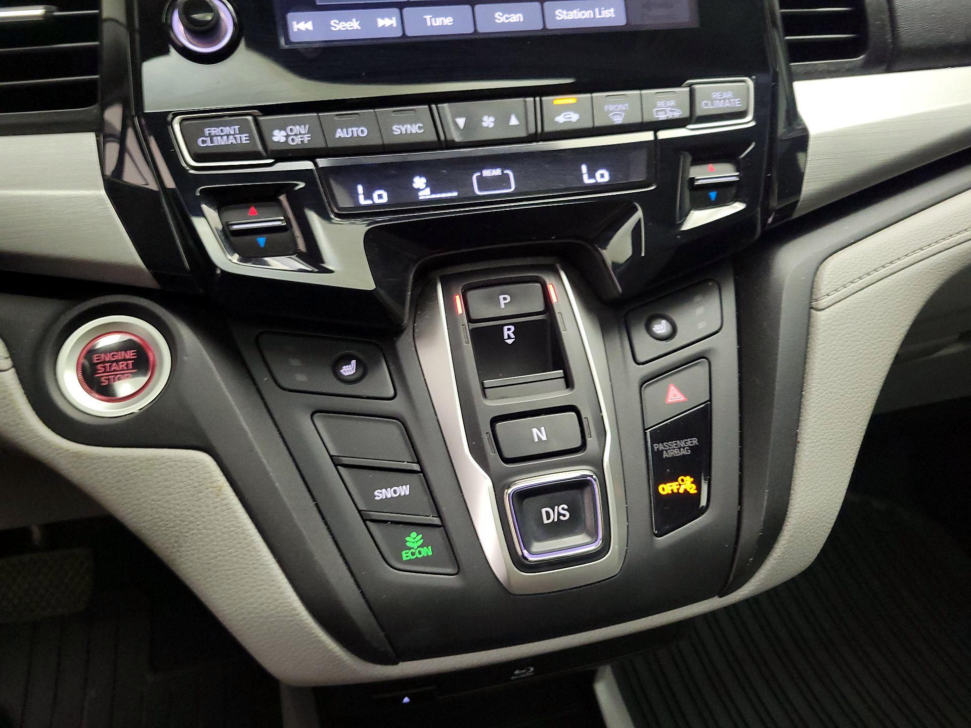 Thumbnail: 2019 Honda Odyssey - 17
