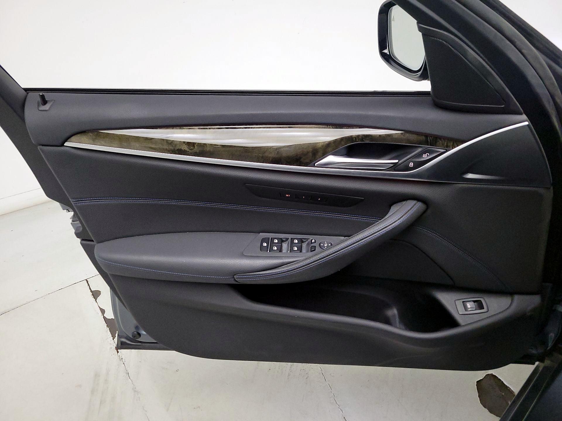 Thumbnail: 2019 BMW 5 Series - 12