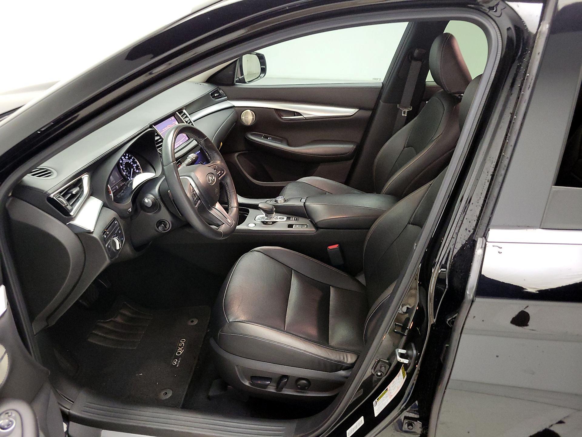 Thumbnail: 2019 INFINITI QX50 - 11