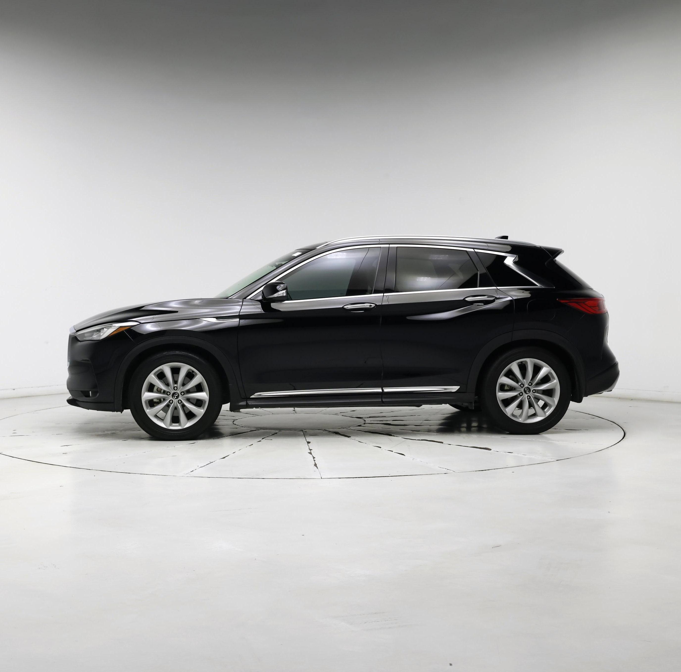 Thumbnail: 2019 INFINITI QX50 - 3