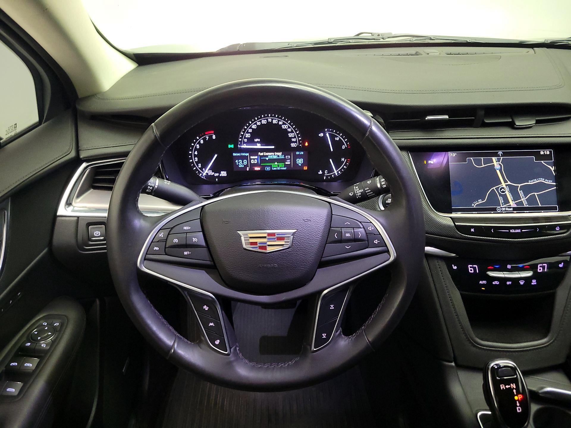 Thumbnail: 2017 Cadillac XT5 - 10