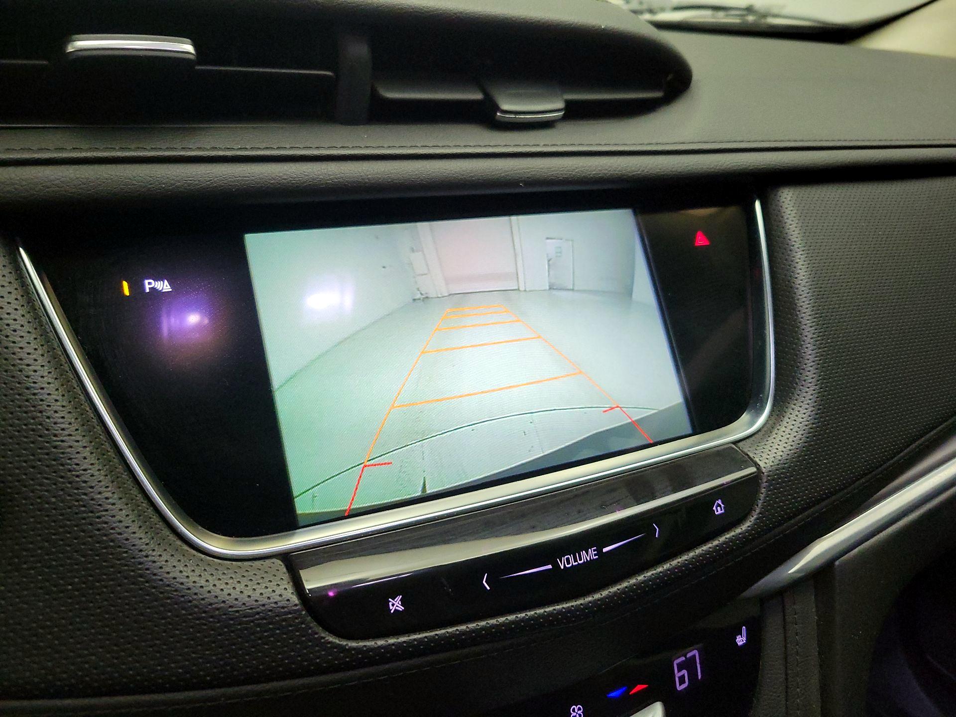 Thumbnail: 2017 Cadillac XT5 - 15