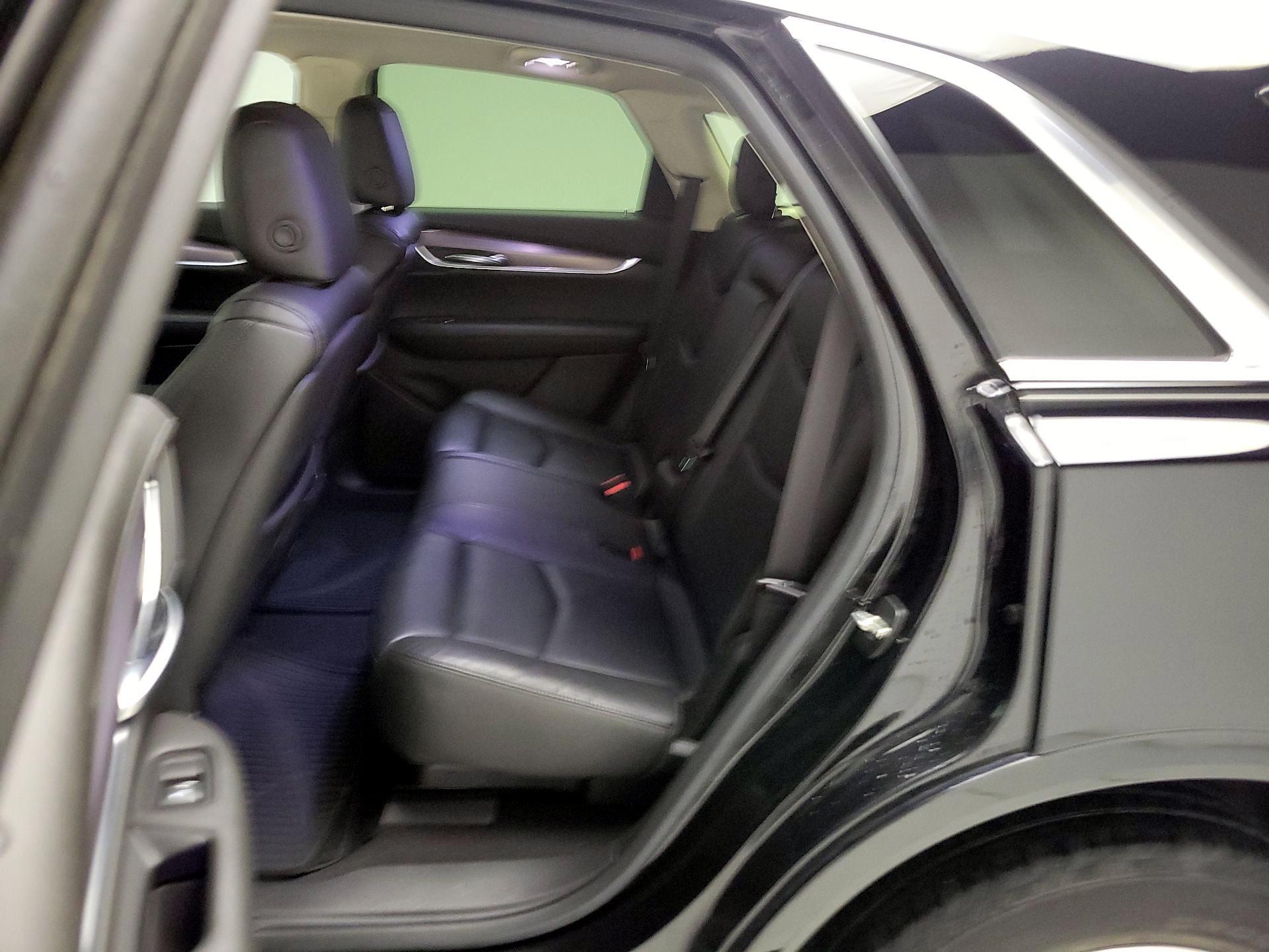 Thumbnail: 2017 Cadillac XT5 - 20