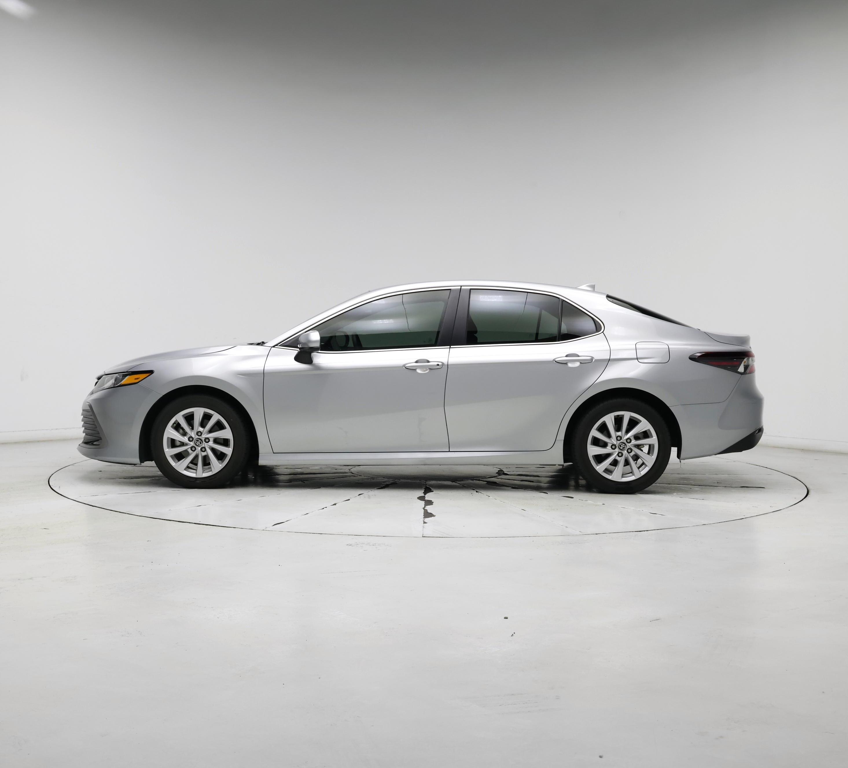 Thumbnail: 2023 Toyota Camry - 3