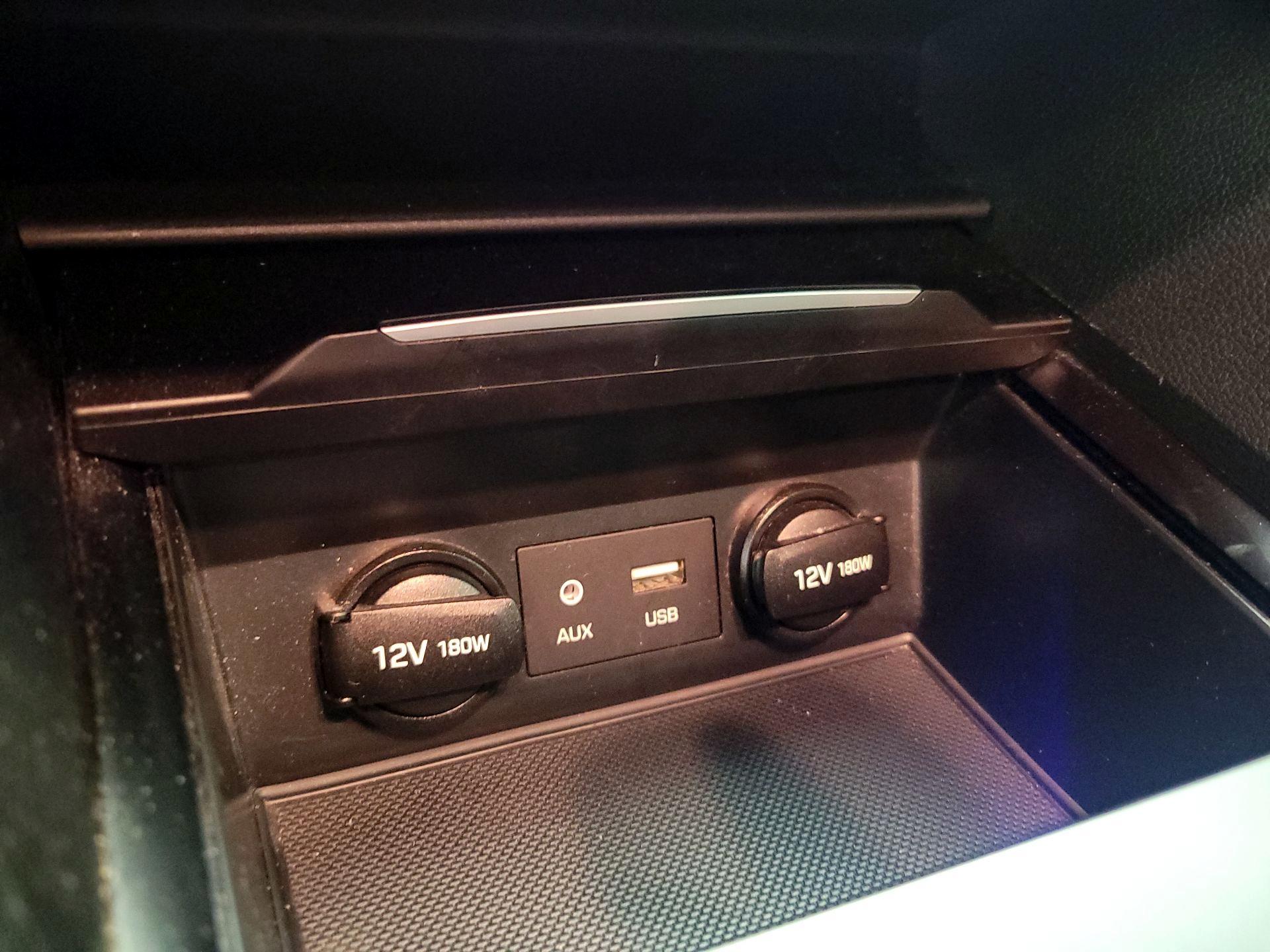 Thumbnail: 2018 Hyundai Elantra - 17