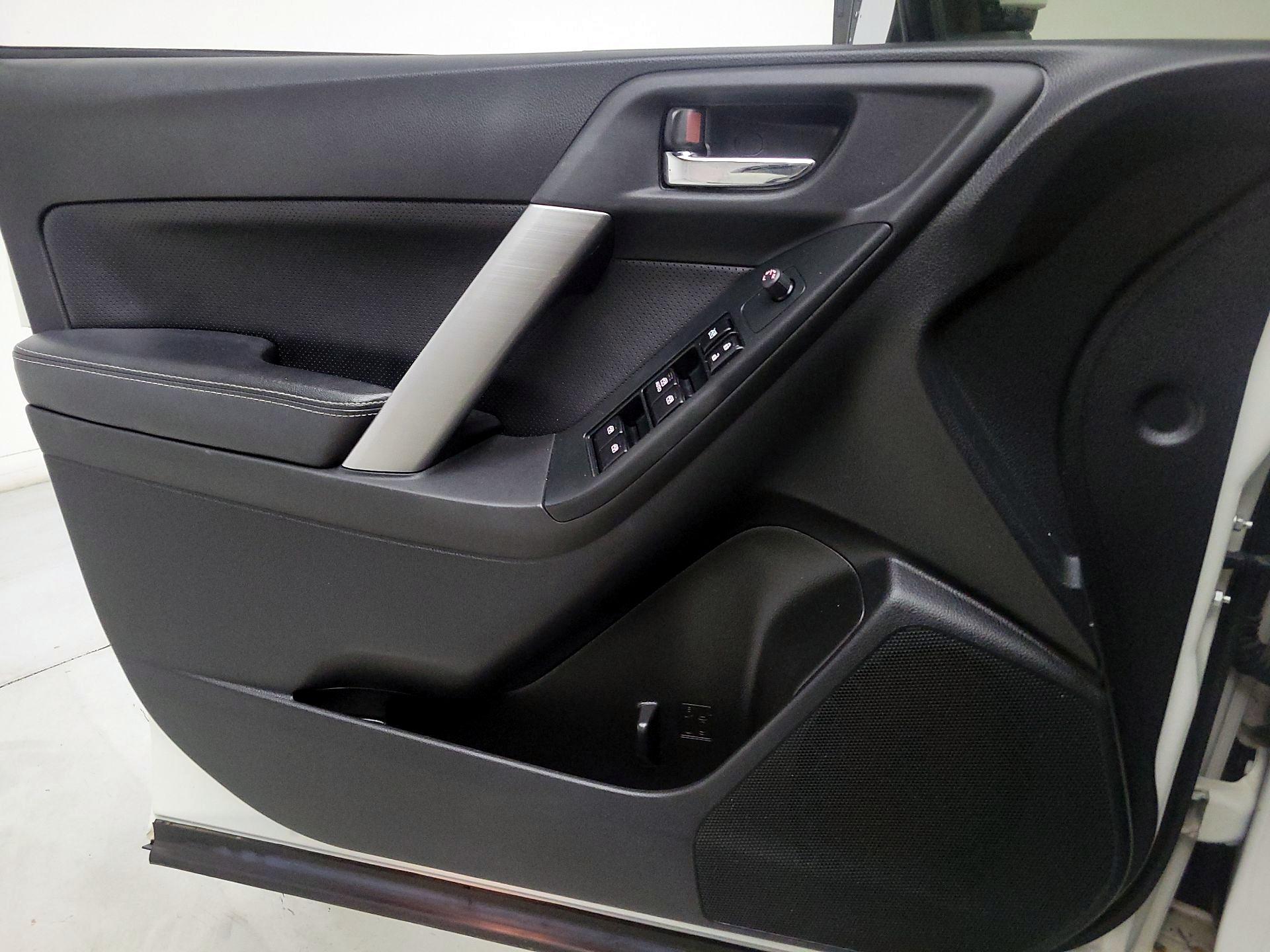 Thumbnail: 2015 Subaru Forester - 12