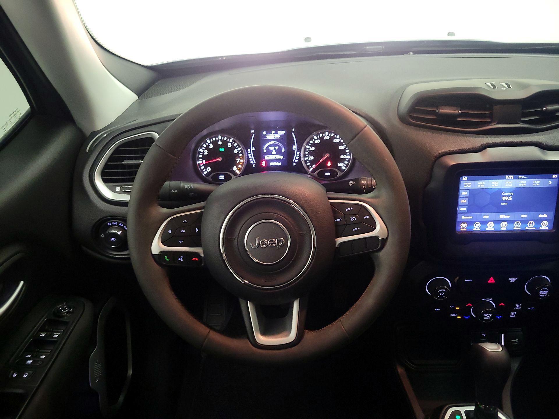 Thumbnail: 2018 Jeep Renegade - 10