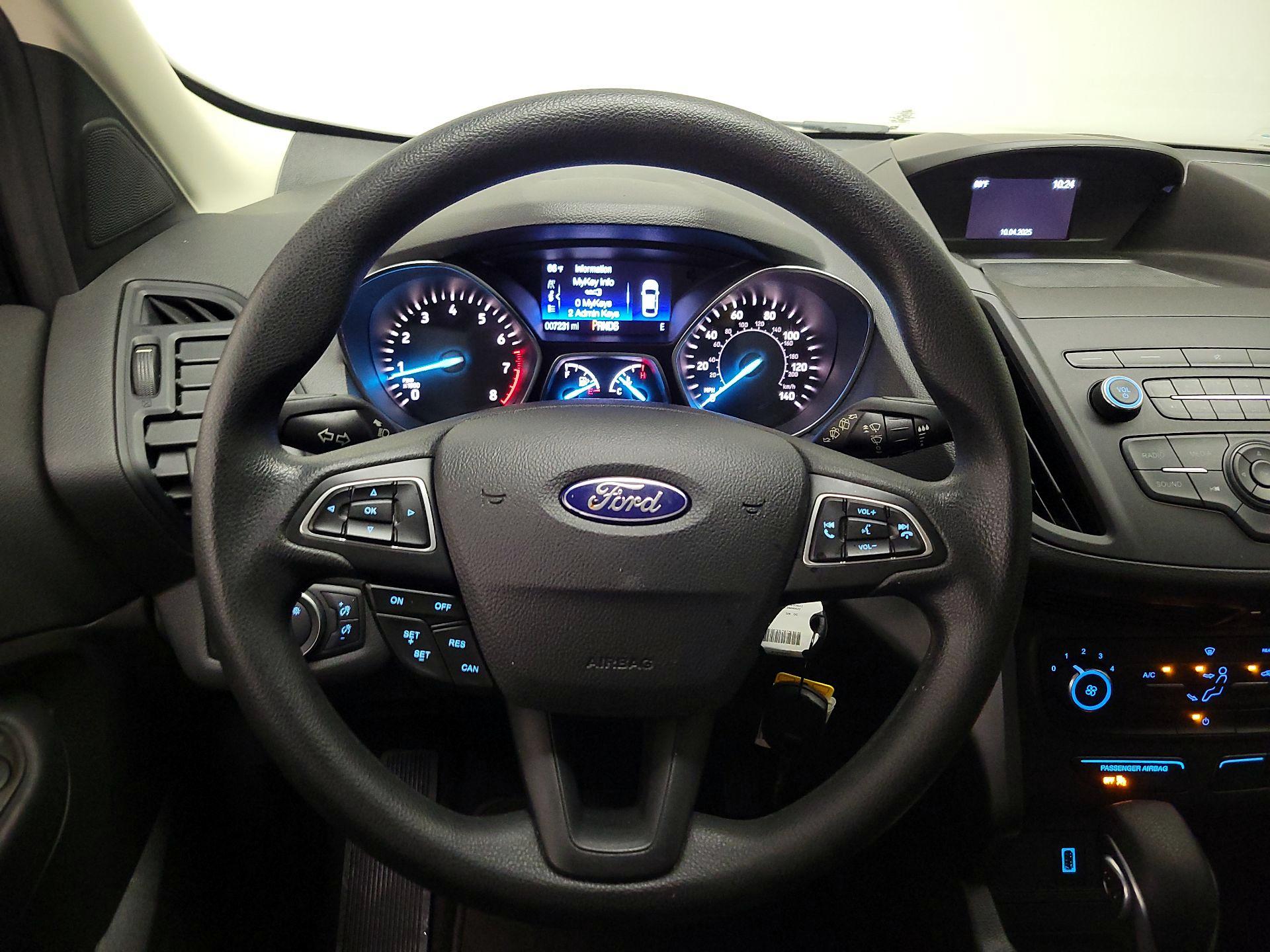 Thumbnail: 2019 Ford Escape - 10