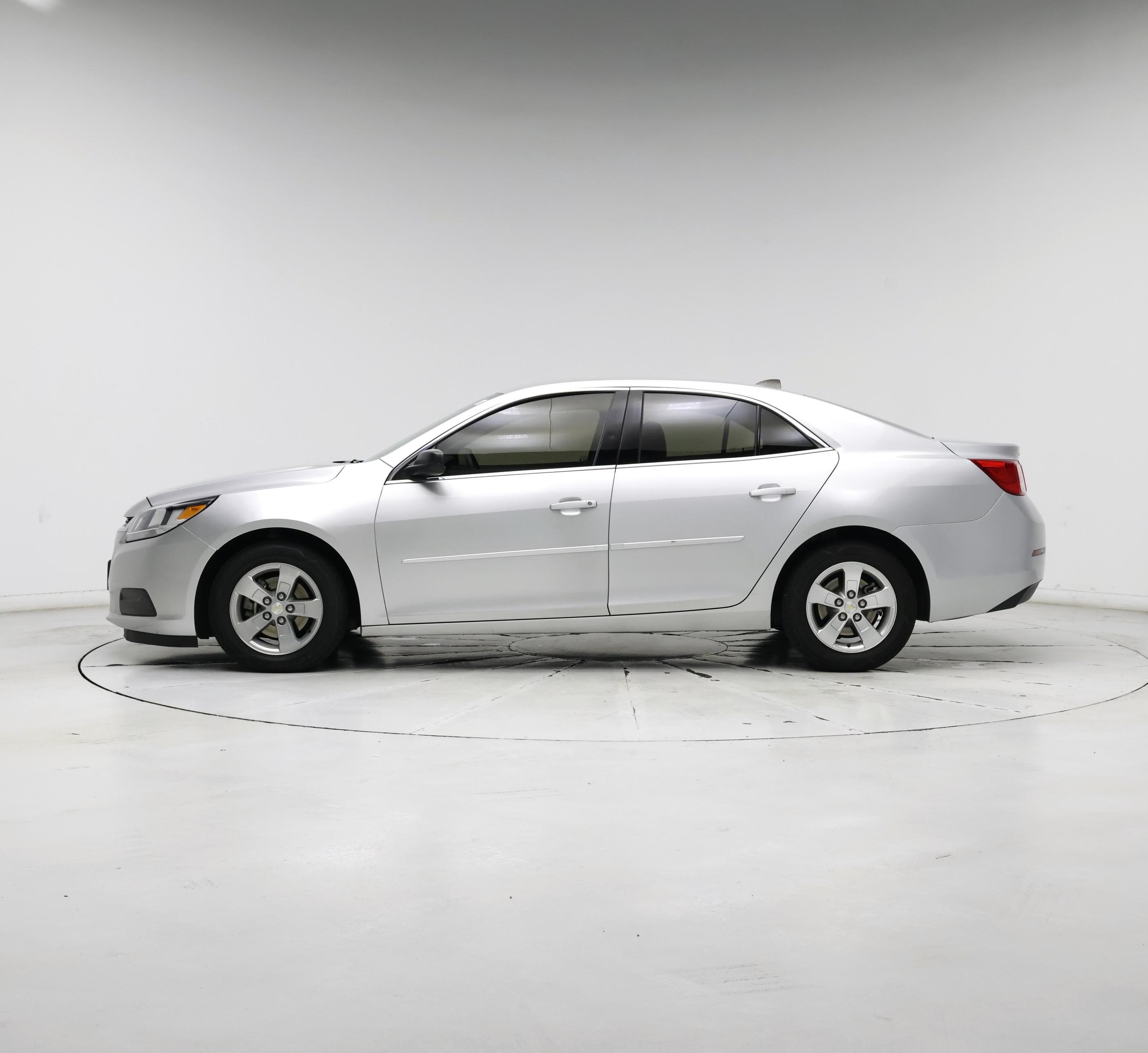 Thumbnail: 2014 Chevrolet Malibu - 3