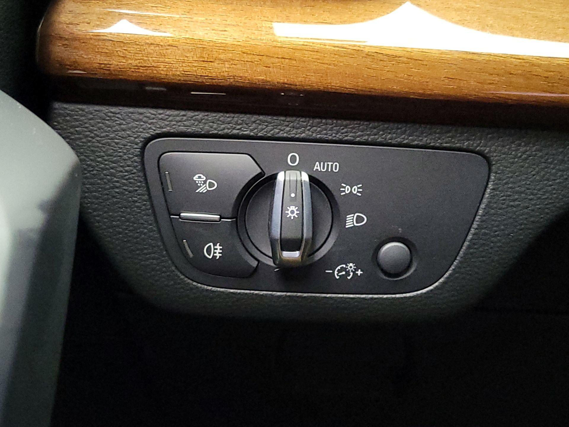 Thumbnail: 2022 Audi Q5 - 13