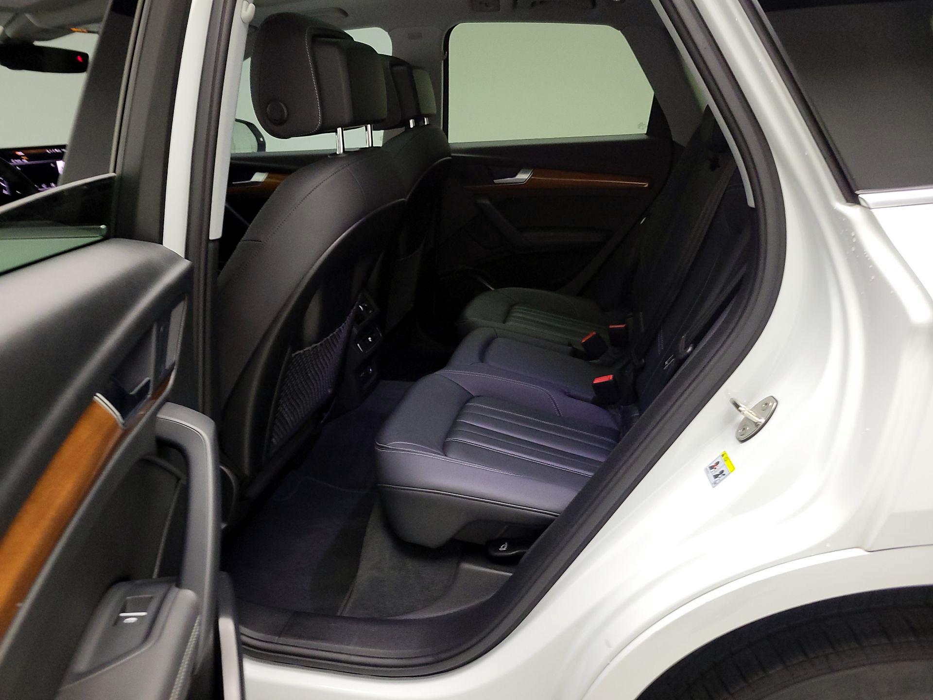 Thumbnail: 2022 Audi Q5 - 20