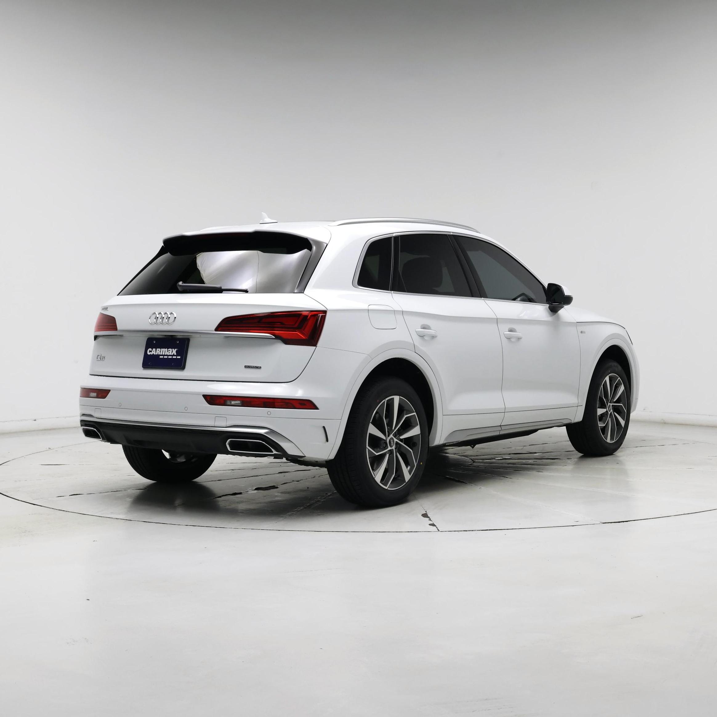Thumbnail: 2022 Audi Q5 - 8
