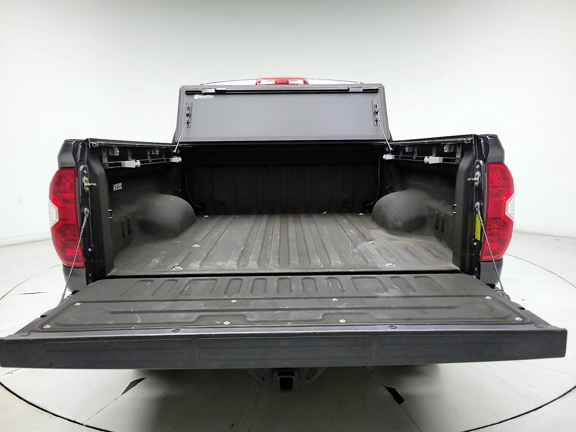 Thumbnail: 2017 Toyota Tundra - 19