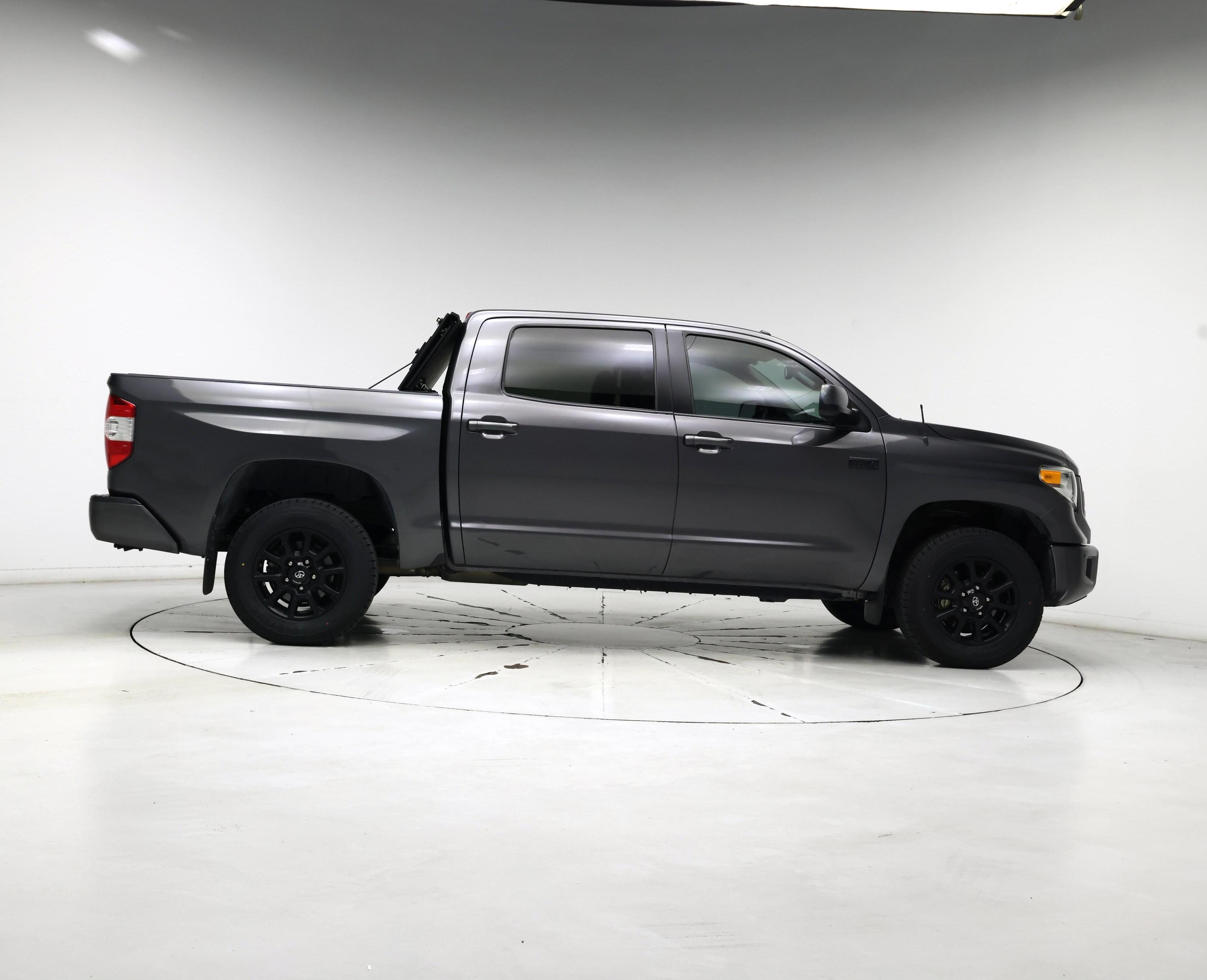 Thumbnail: 2017 Toyota Tundra - 7