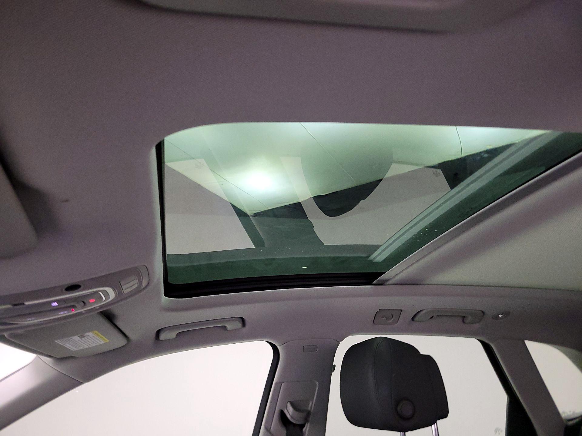 Thumbnail: 2019 Audi Q5 - 19