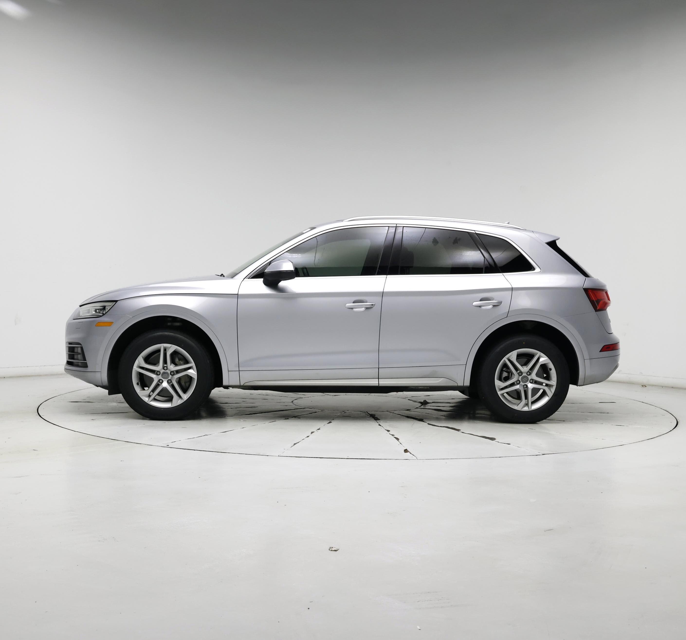 Thumbnail: 2019 Audi Q5 - 3