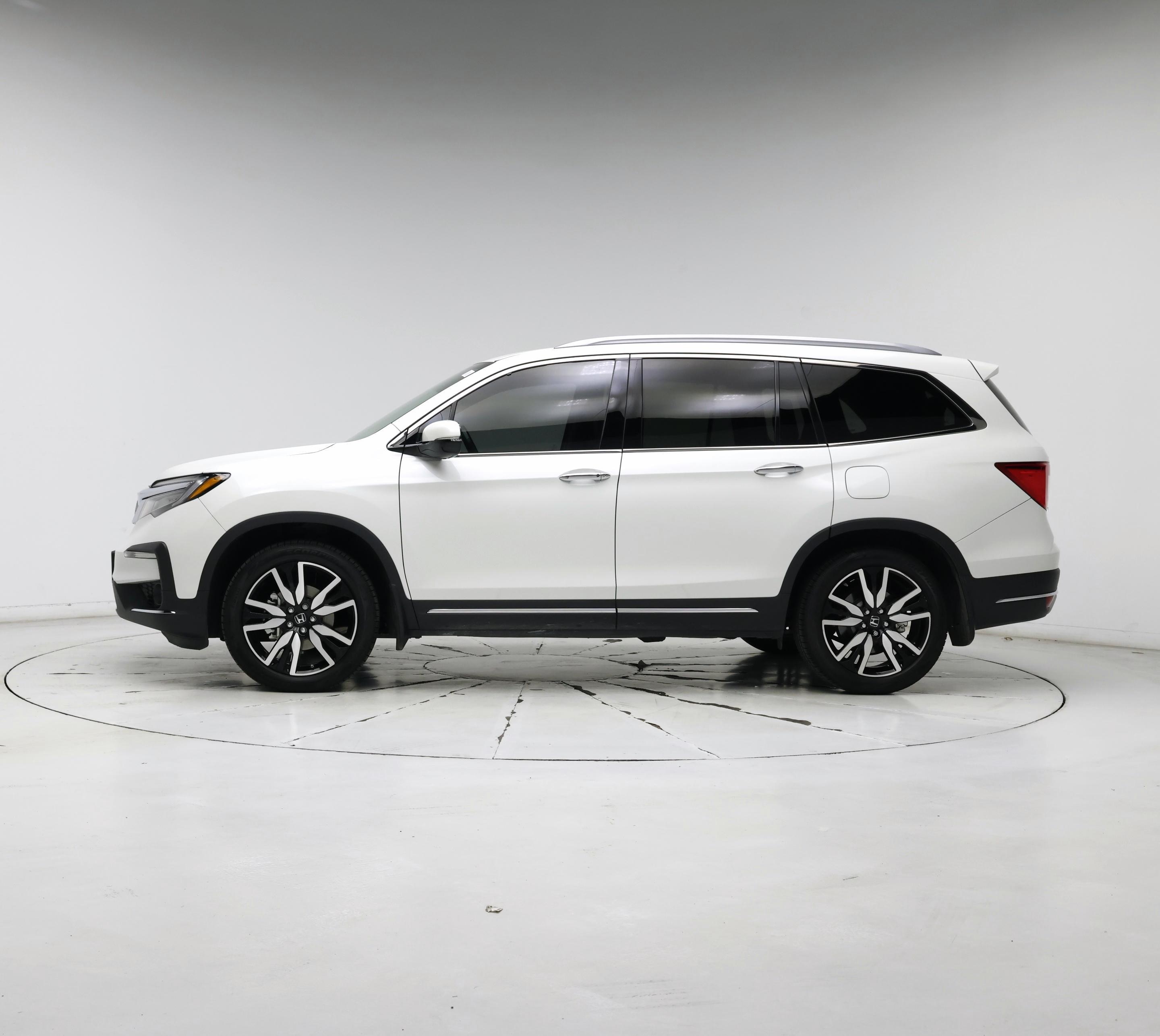 Thumbnail: 2021 Honda Pilot - 3