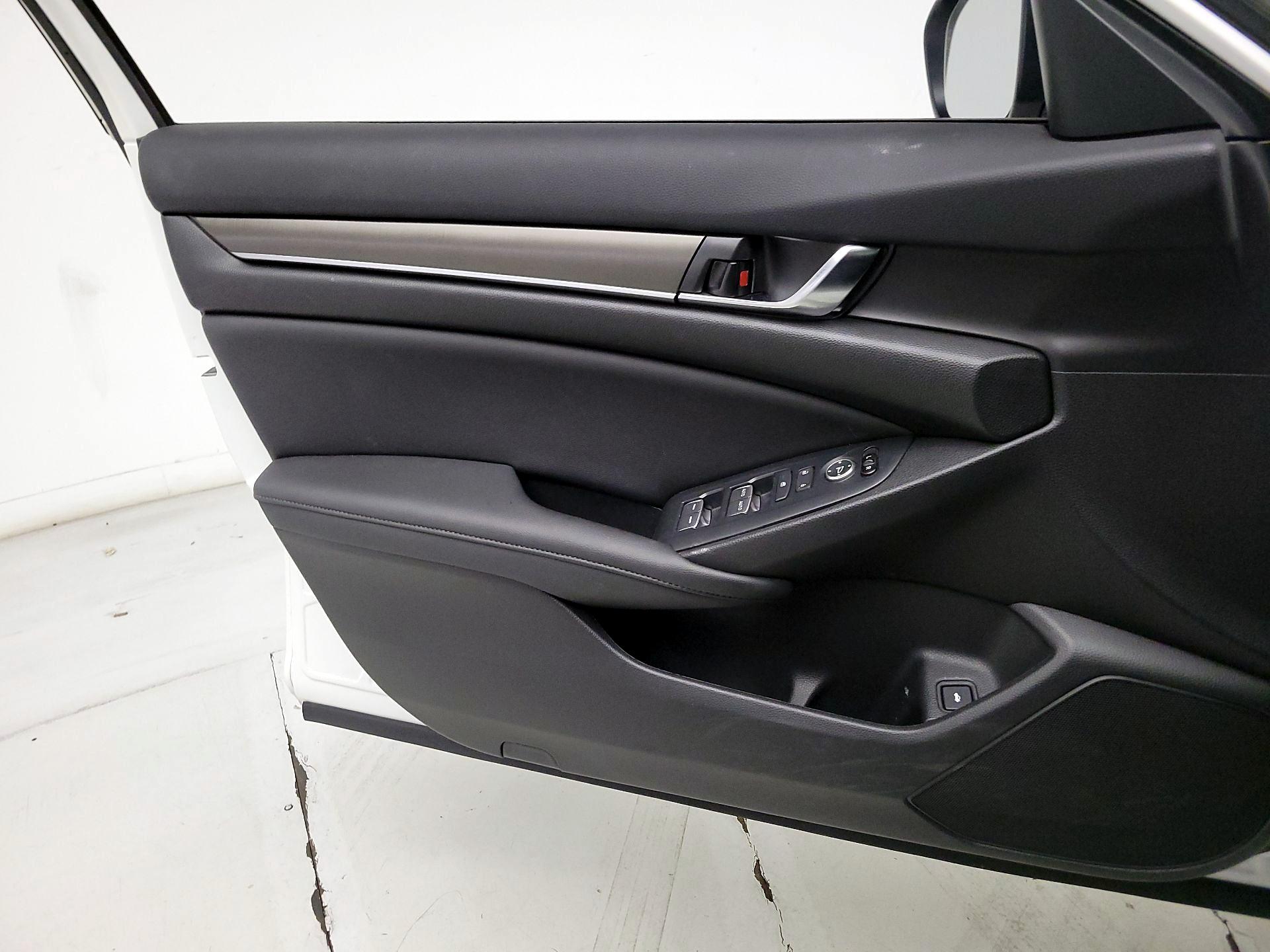 Thumbnail: 2020 Honda Accord - 12