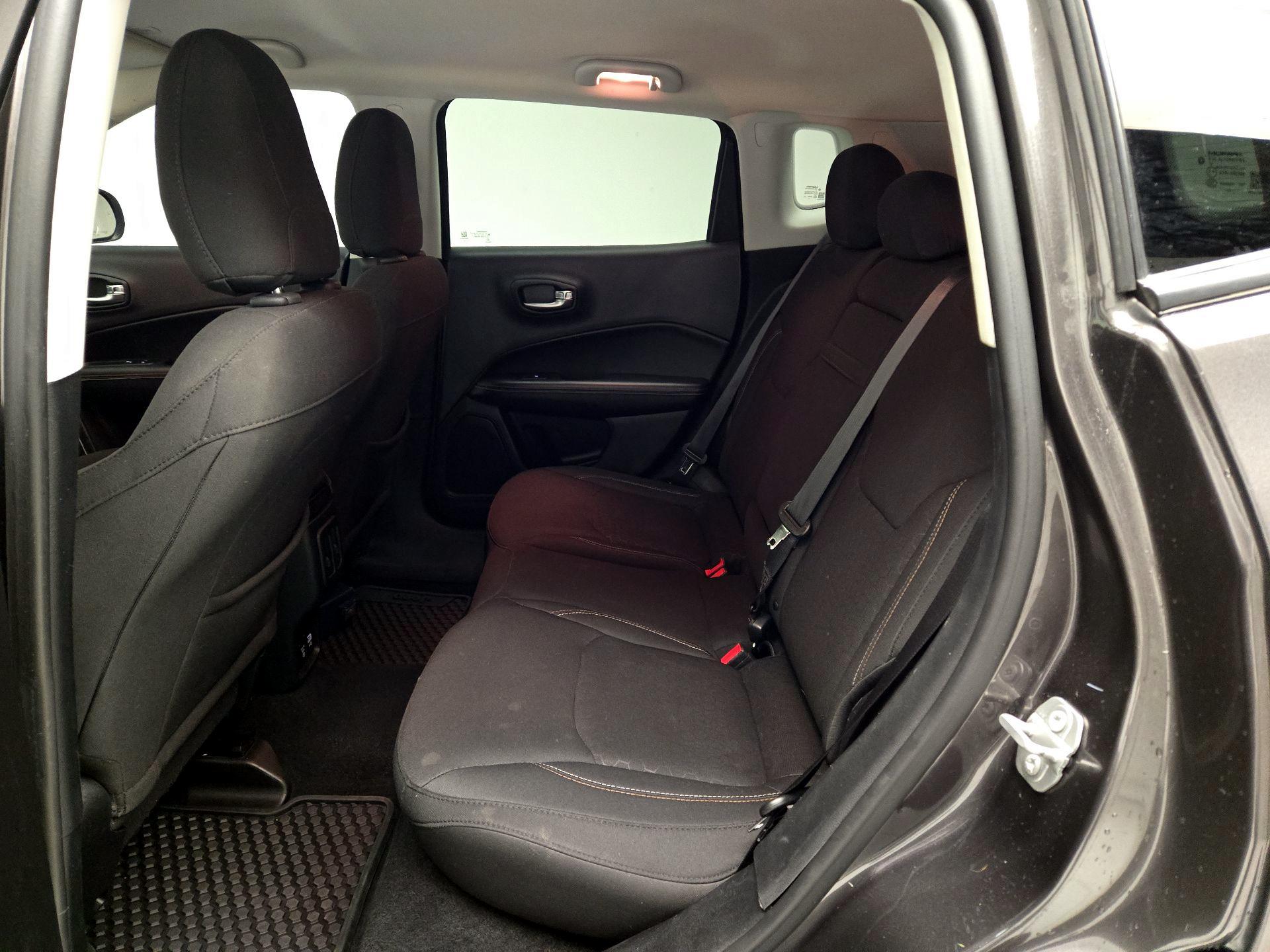 Thumbnail: 2018 Jeep Compass - 19