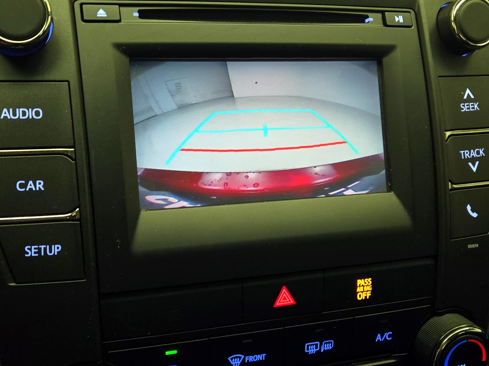 Thumbnail: 2017 Toyota Camry - 14