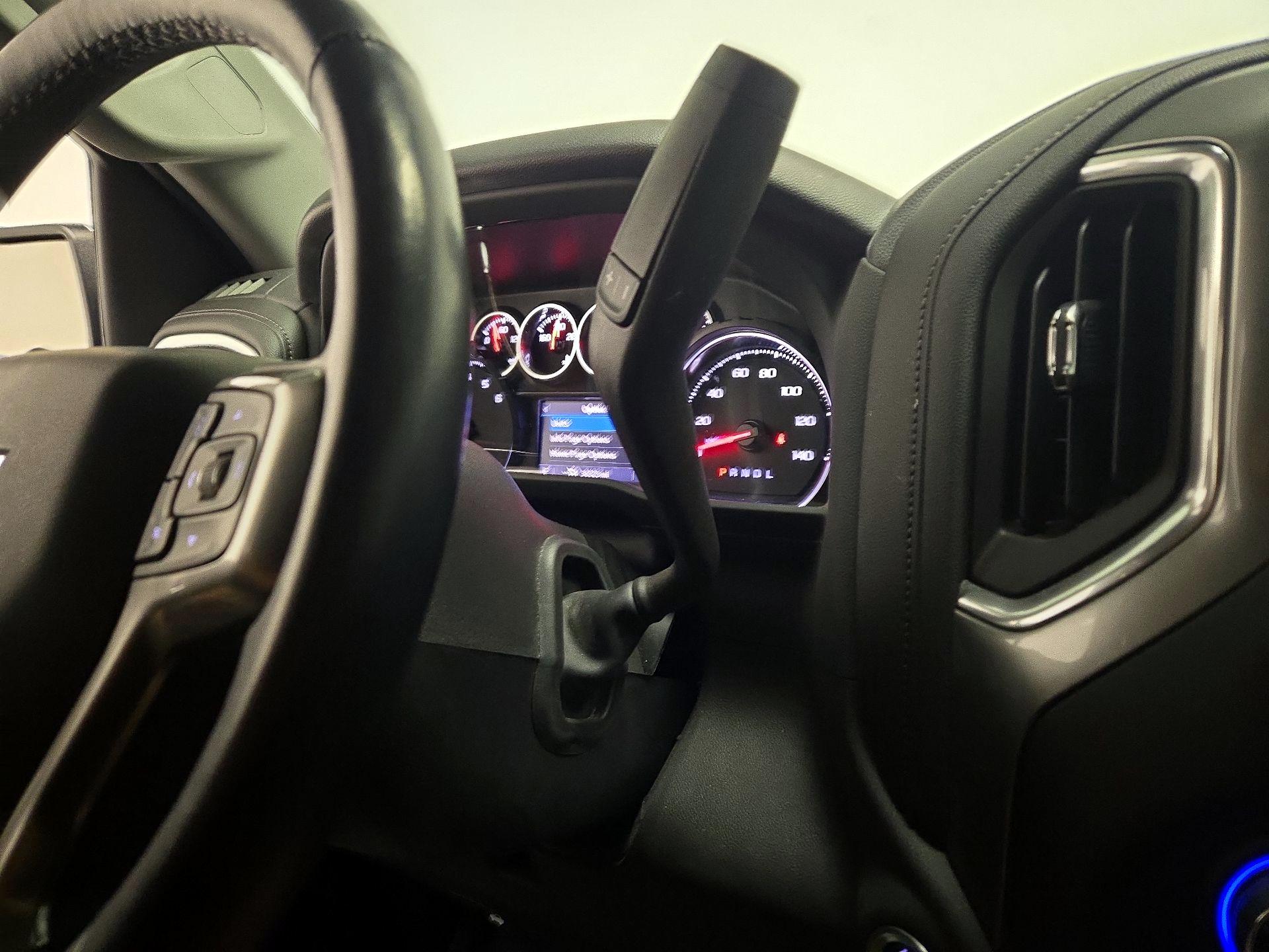 Thumbnail: 2022 Chevrolet Silverado 1500 - 17