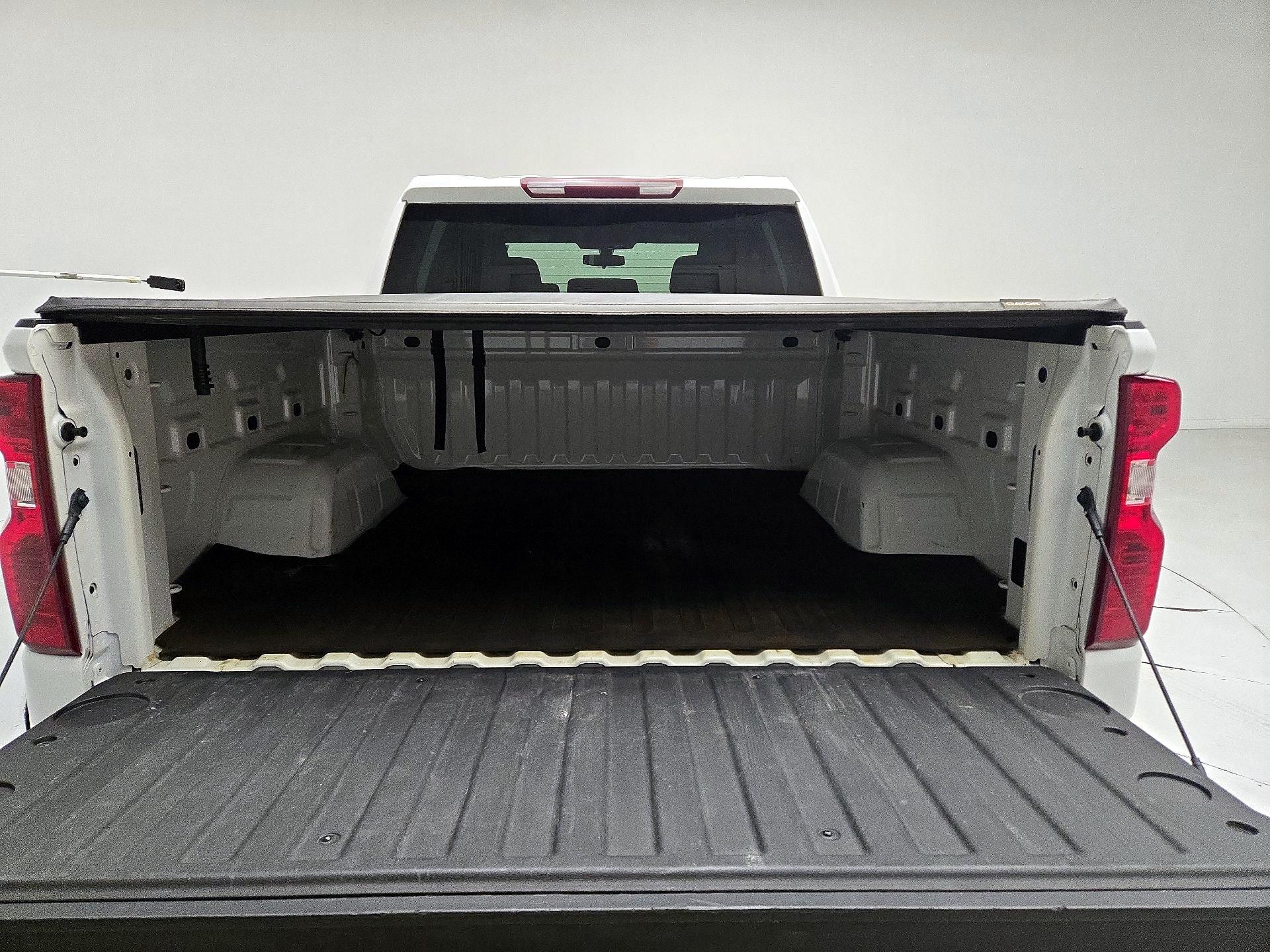 Thumbnail: 2022 Chevrolet Silverado 1500 - 20