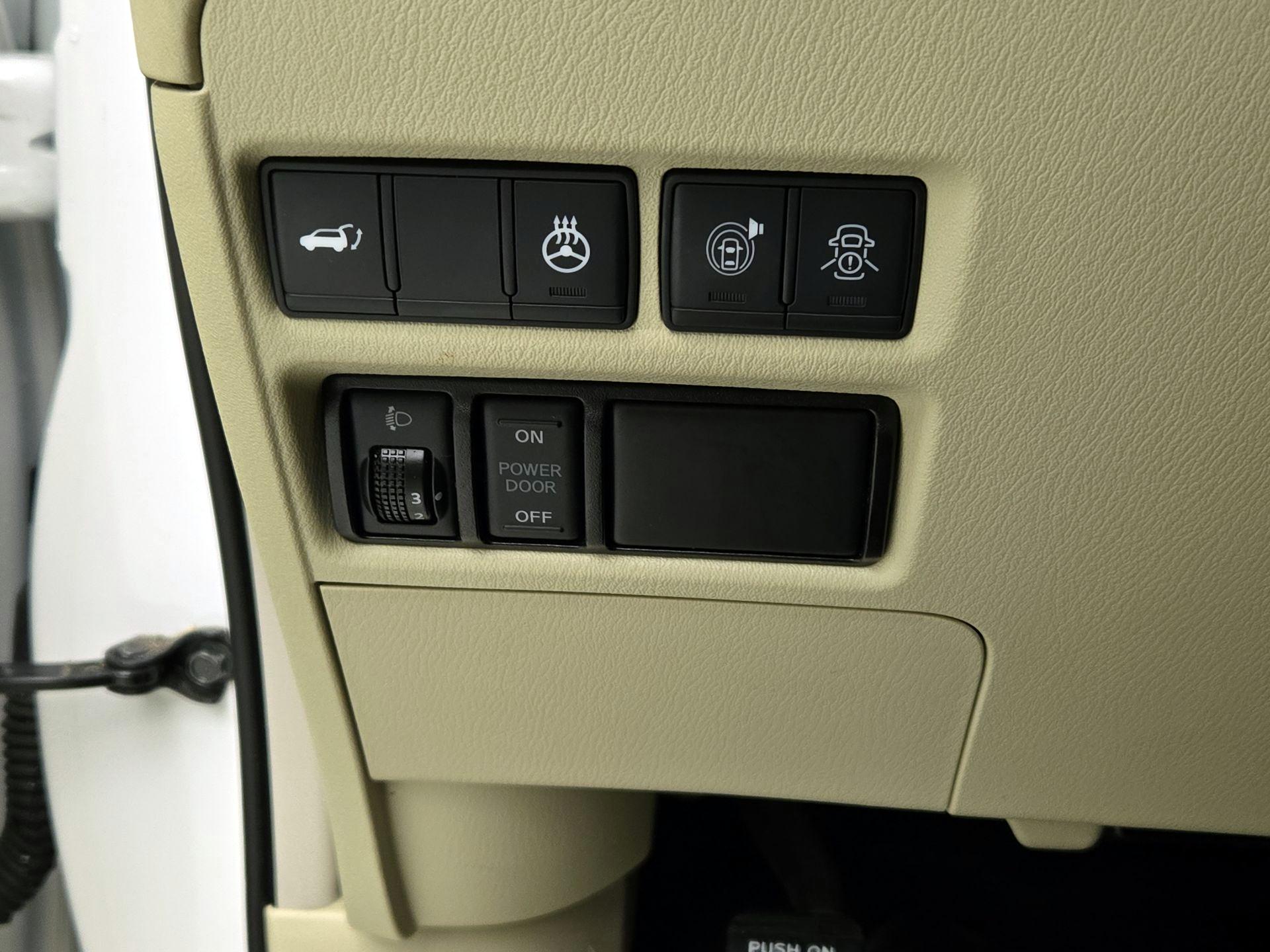 Thumbnail: 2021 INFINITI QX80 - 13