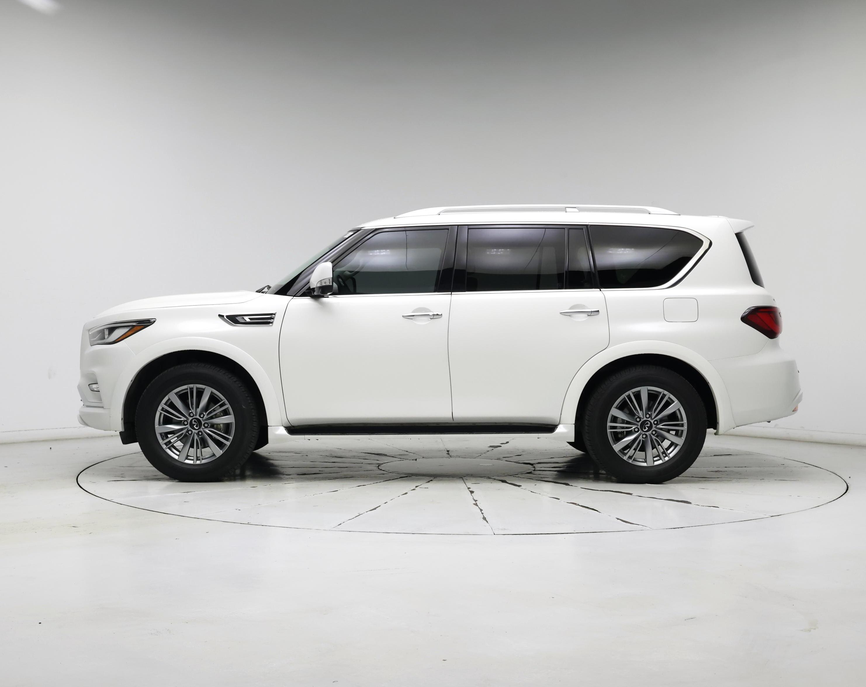 Thumbnail: 2021 INFINITI QX80 - 3