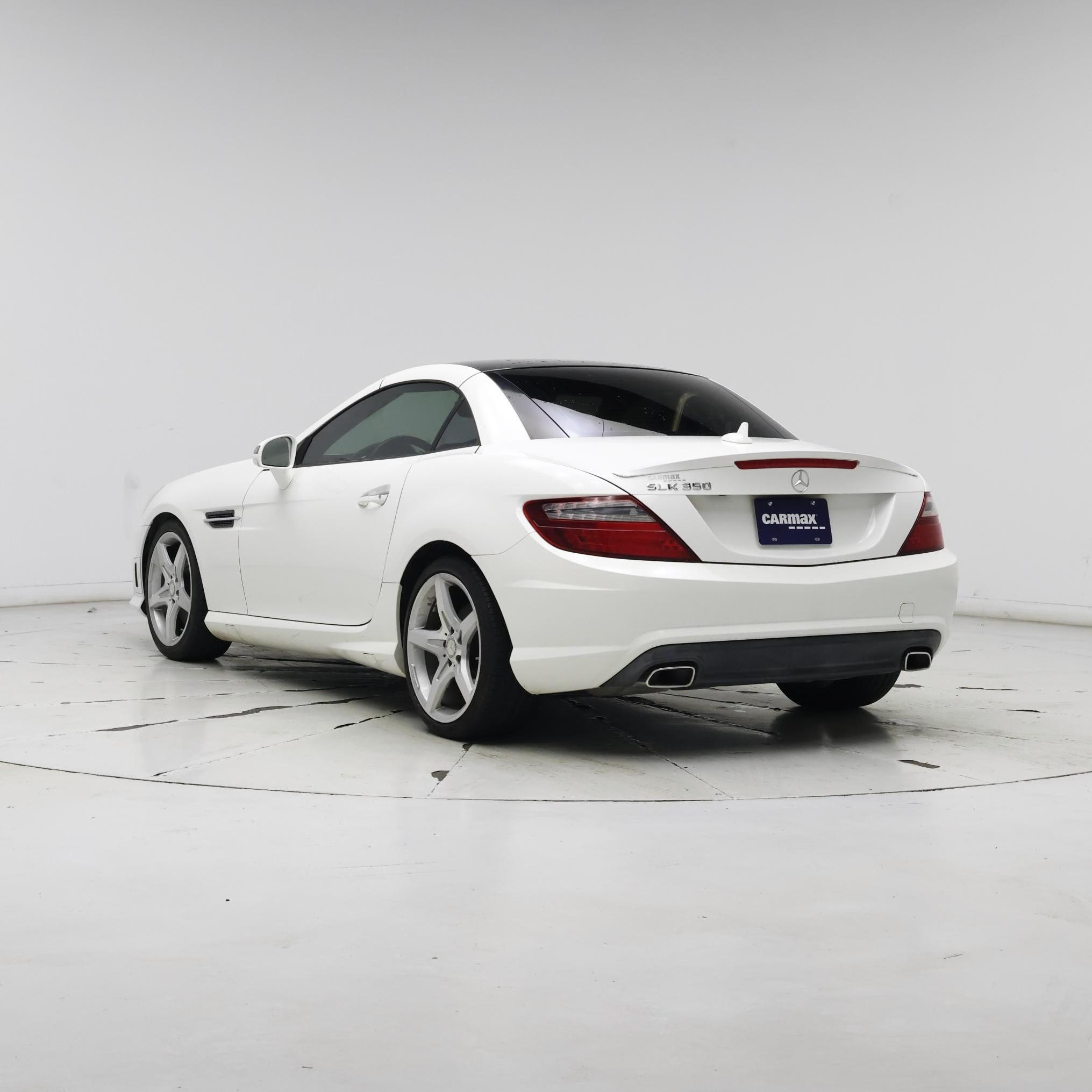 Thumbnail: 2016 Mercedes-Benz SLK - 2