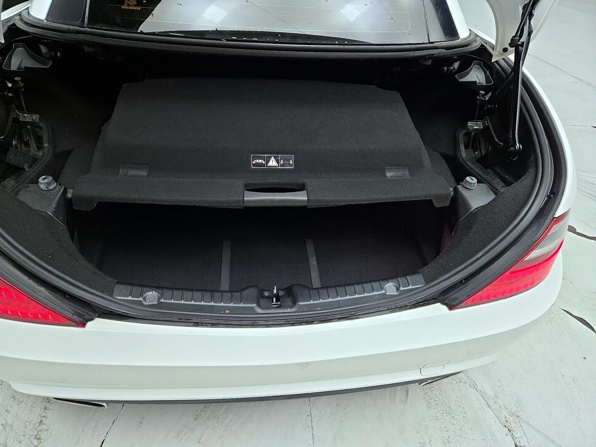 Thumbnail: 2016 Mercedes-Benz SLK - 19