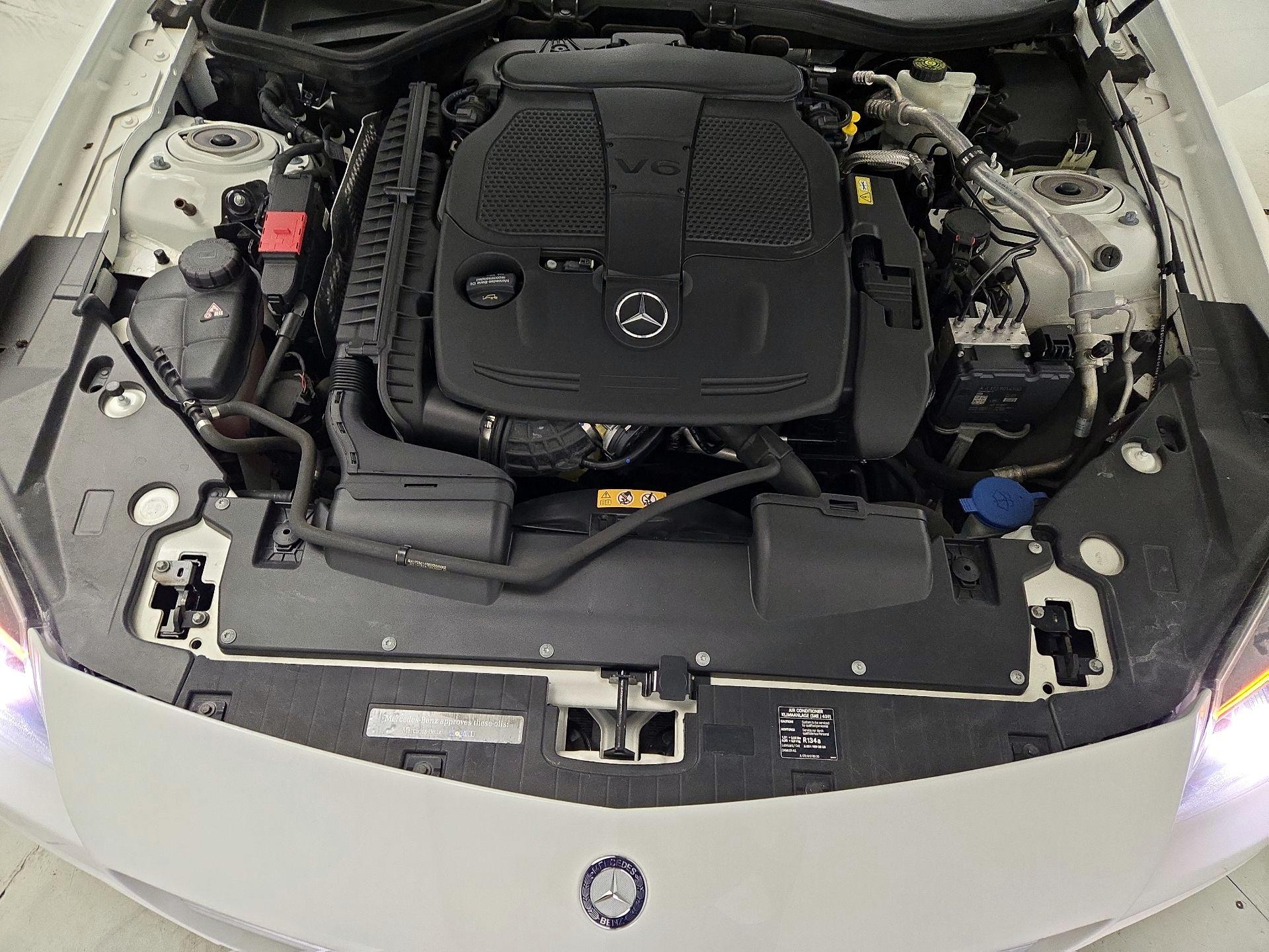 Thumbnail: 2016 Mercedes-Benz SLK - 20