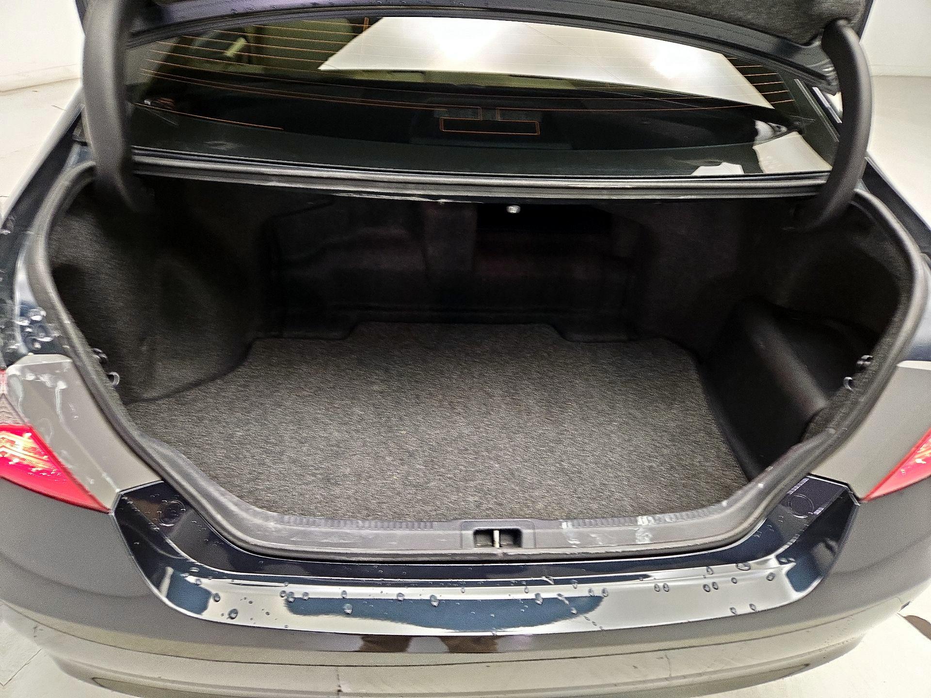 Thumbnail: 2016 Toyota Camry - 20