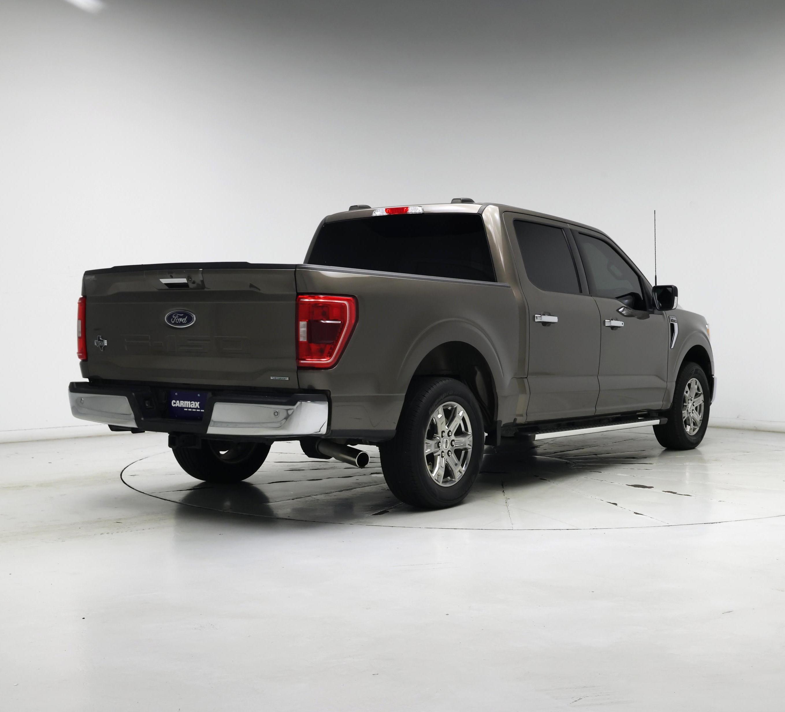 Thumbnail: 2016 Toyota Camry - 8