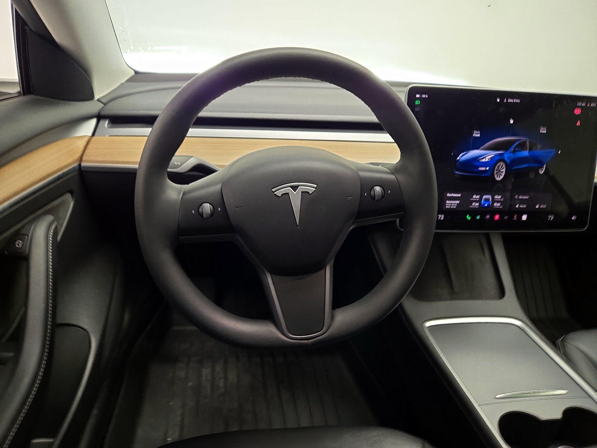 Thumbnail: 2022 Tesla Model 3 - 10