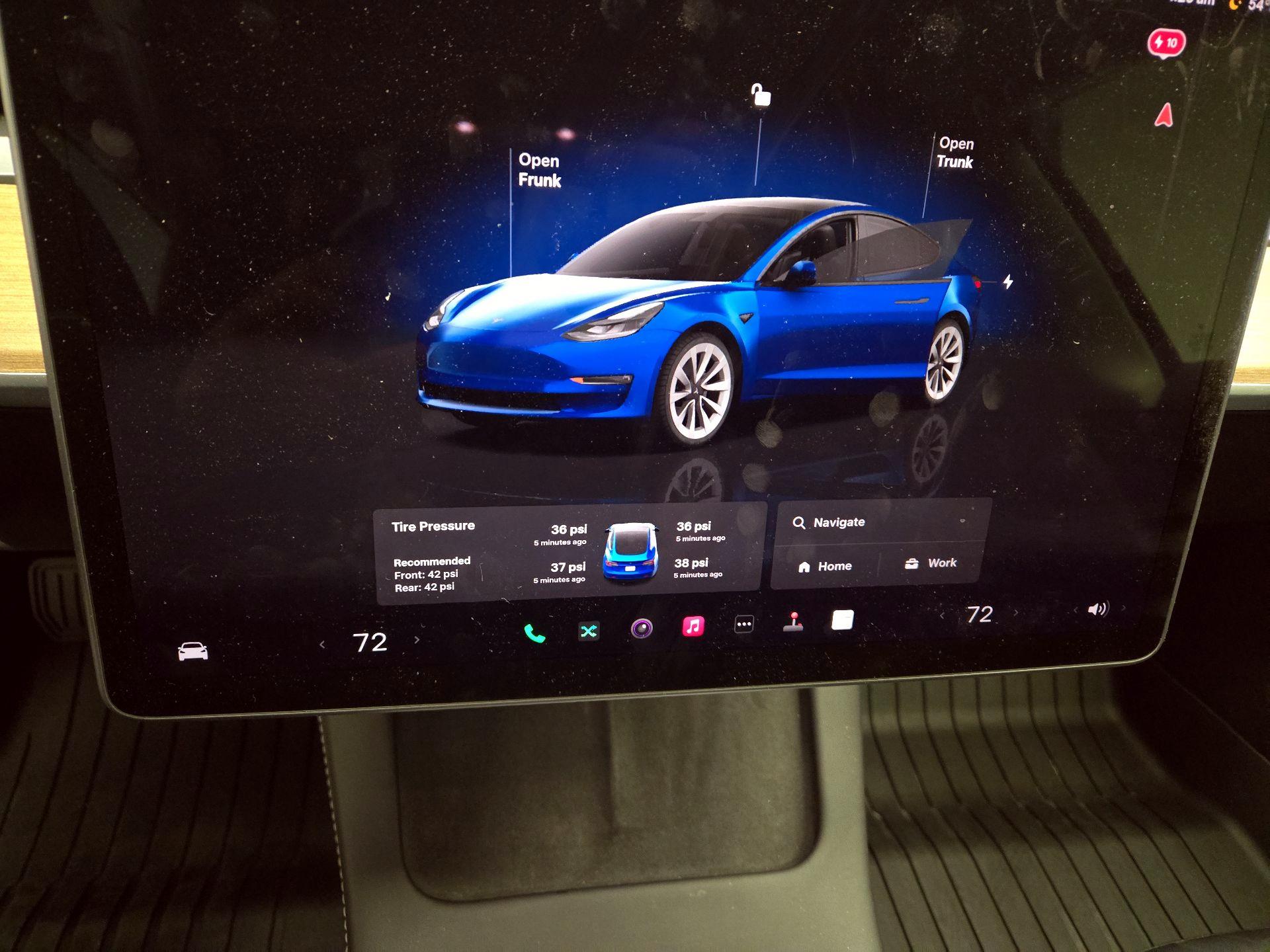 Thumbnail: 2022 Tesla Model 3 - 16