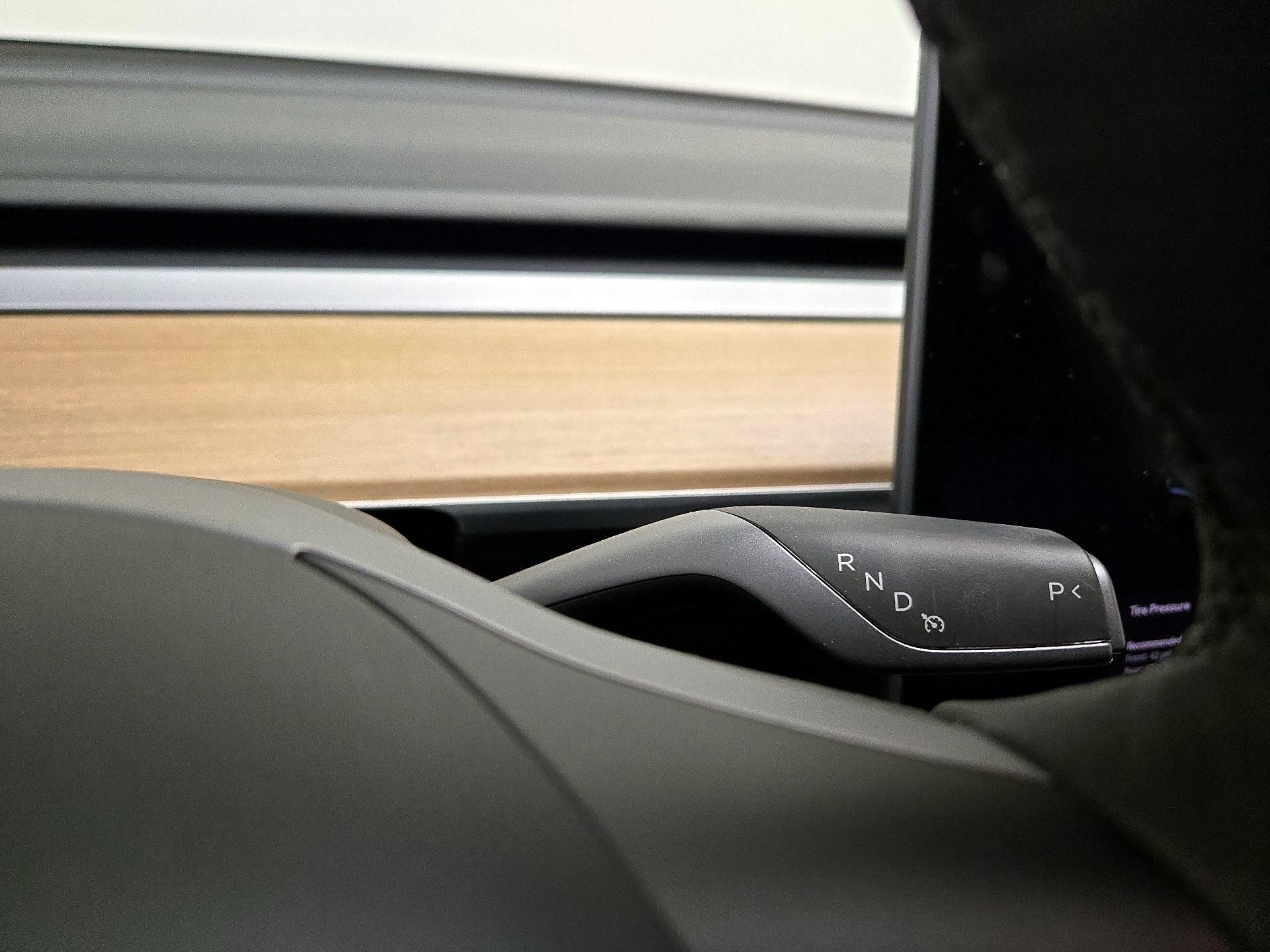 Thumbnail: 2022 Tesla Model 3 - 17