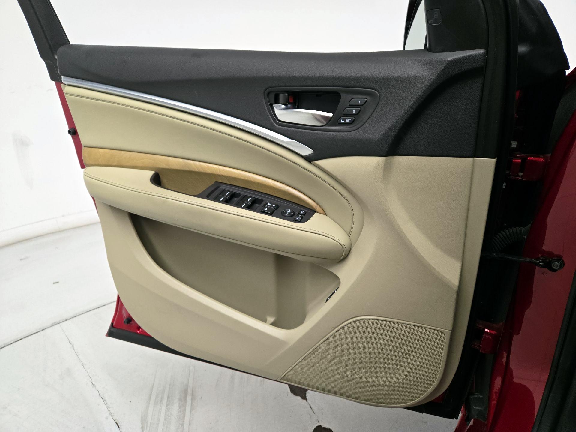 Thumbnail: 2020 Acura MDX - 12