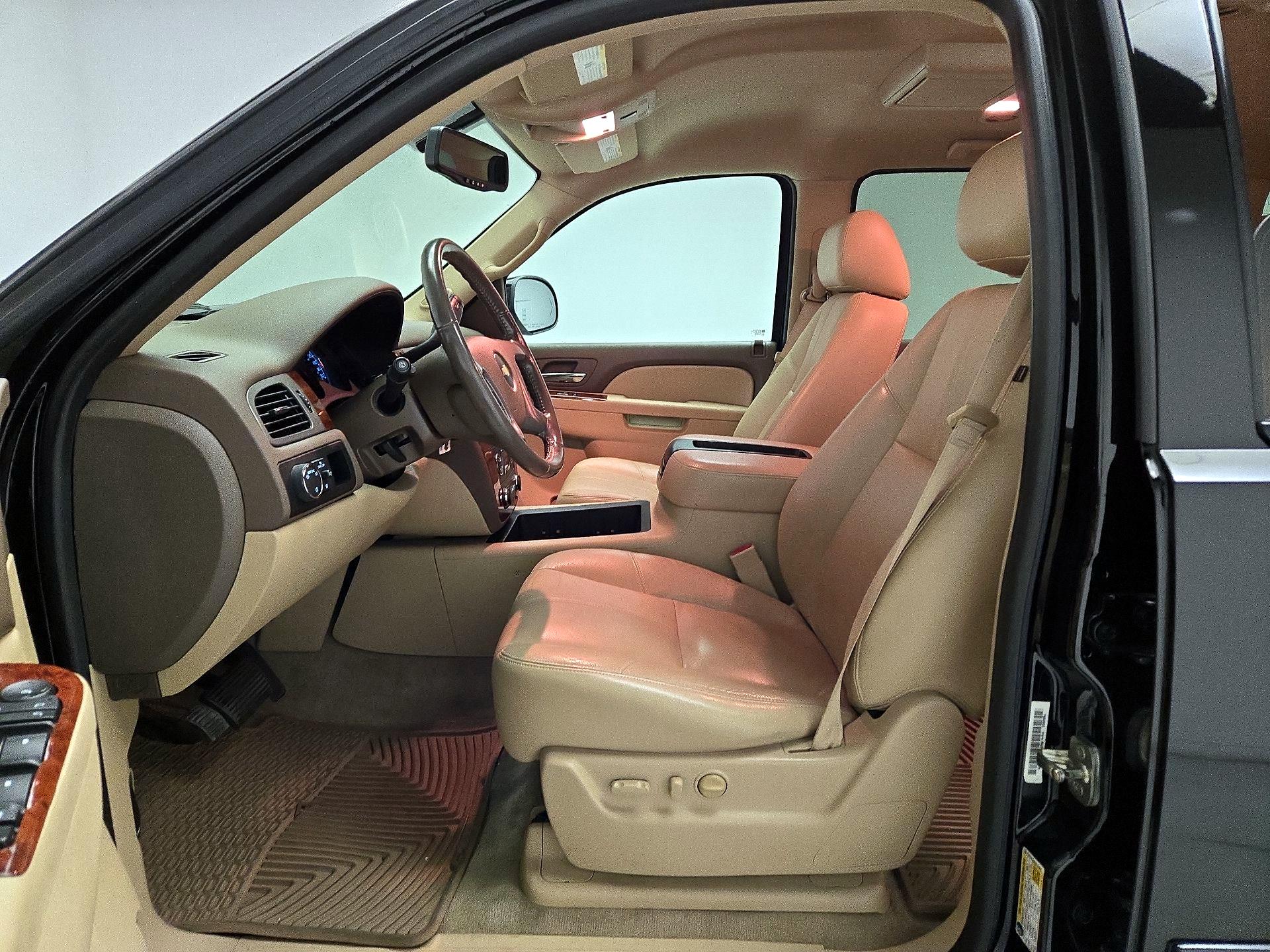 Thumbnail: 2014 Chevrolet Tahoe - 11