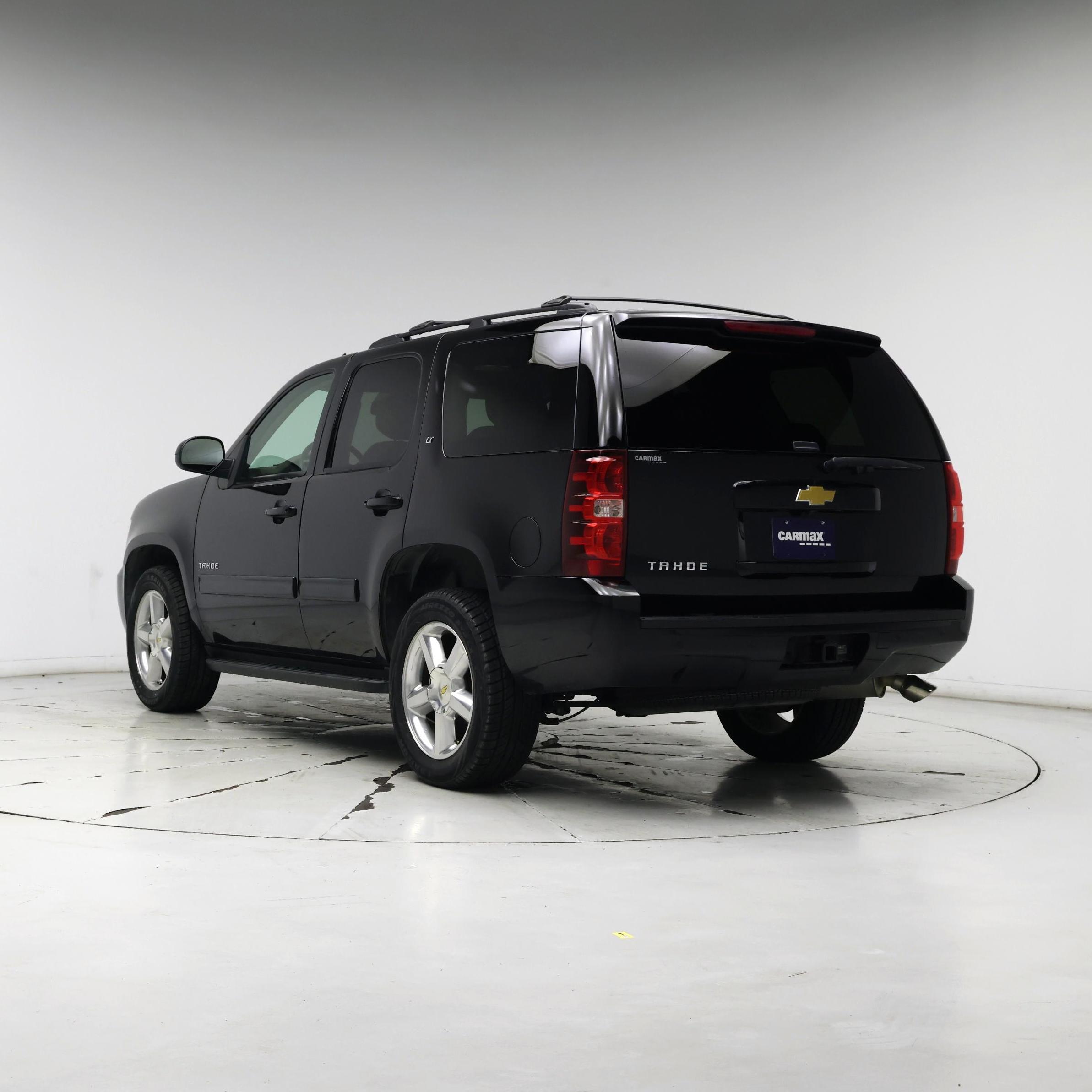 Thumbnail: 2014 Chevrolet Tahoe - 2