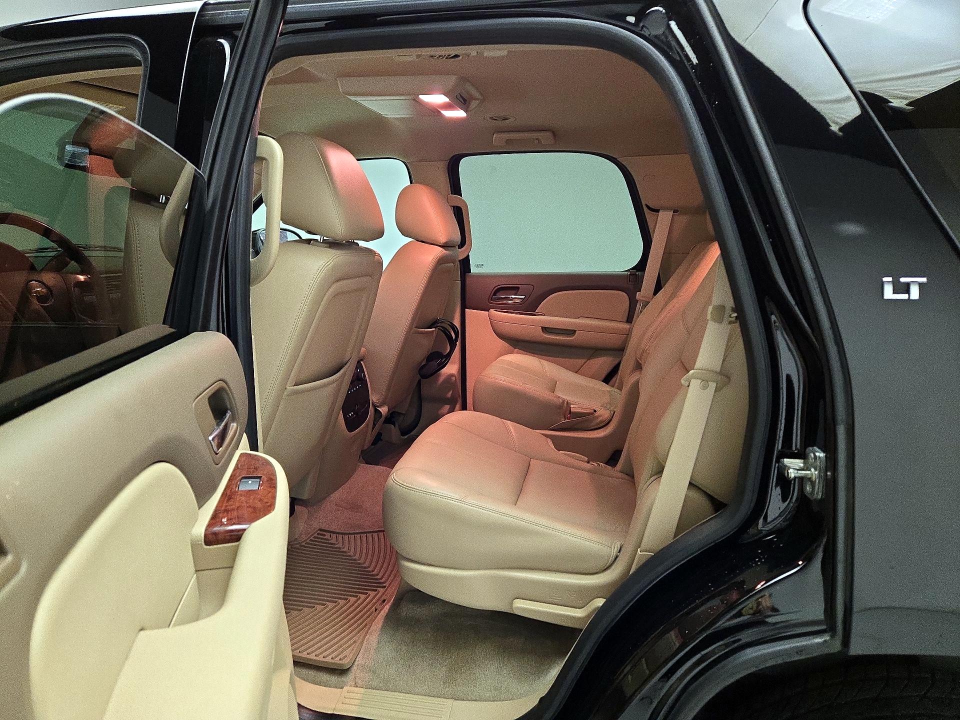 Thumbnail: 2014 Chevrolet Tahoe - 19