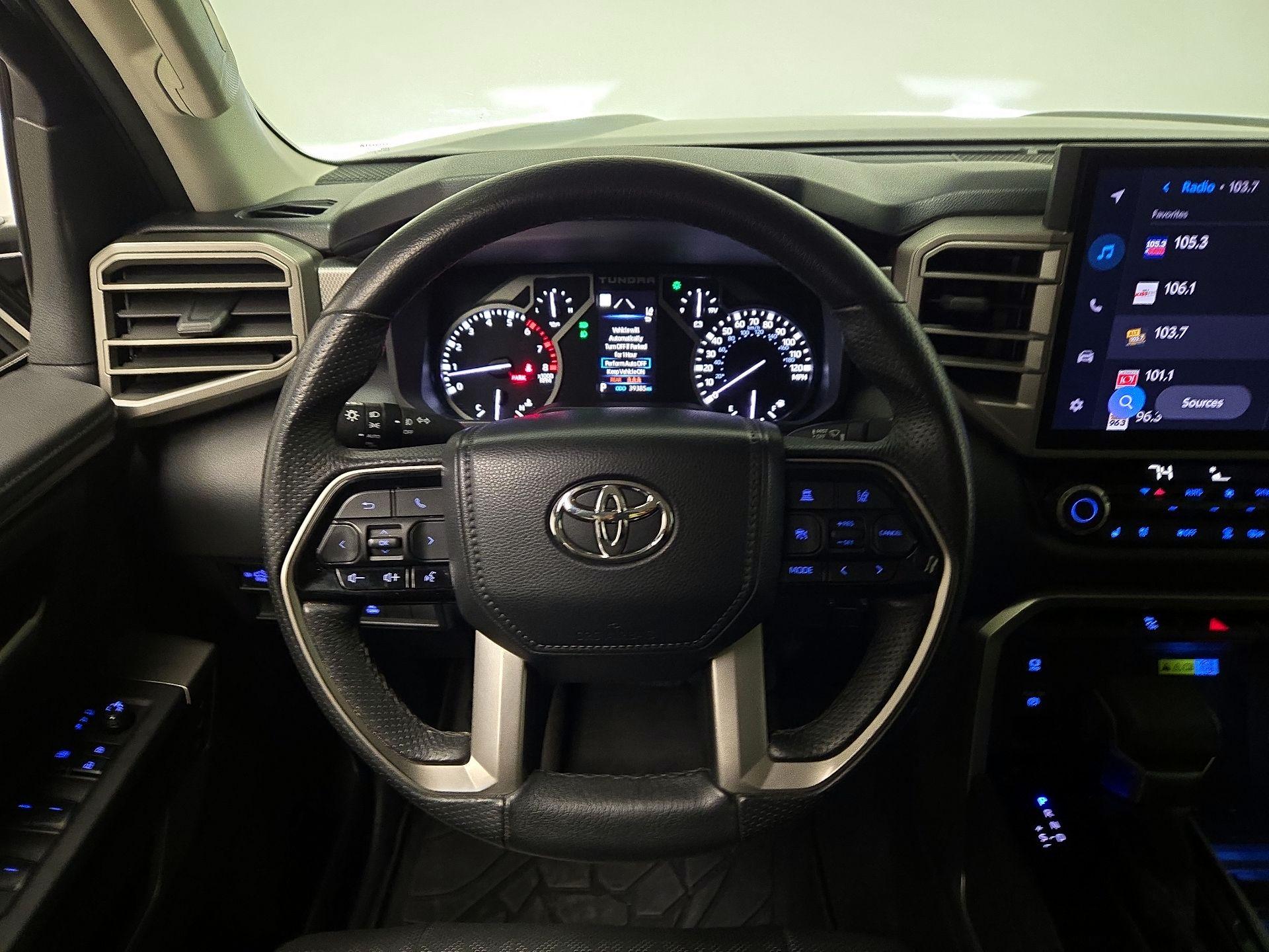 Thumbnail: 2022 Toyota Tundra - 10