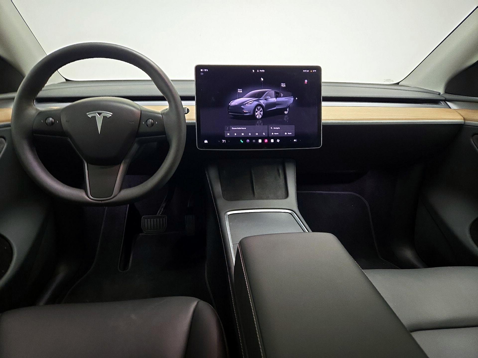 Thumbnail: 2023 Tesla Model Y - 9