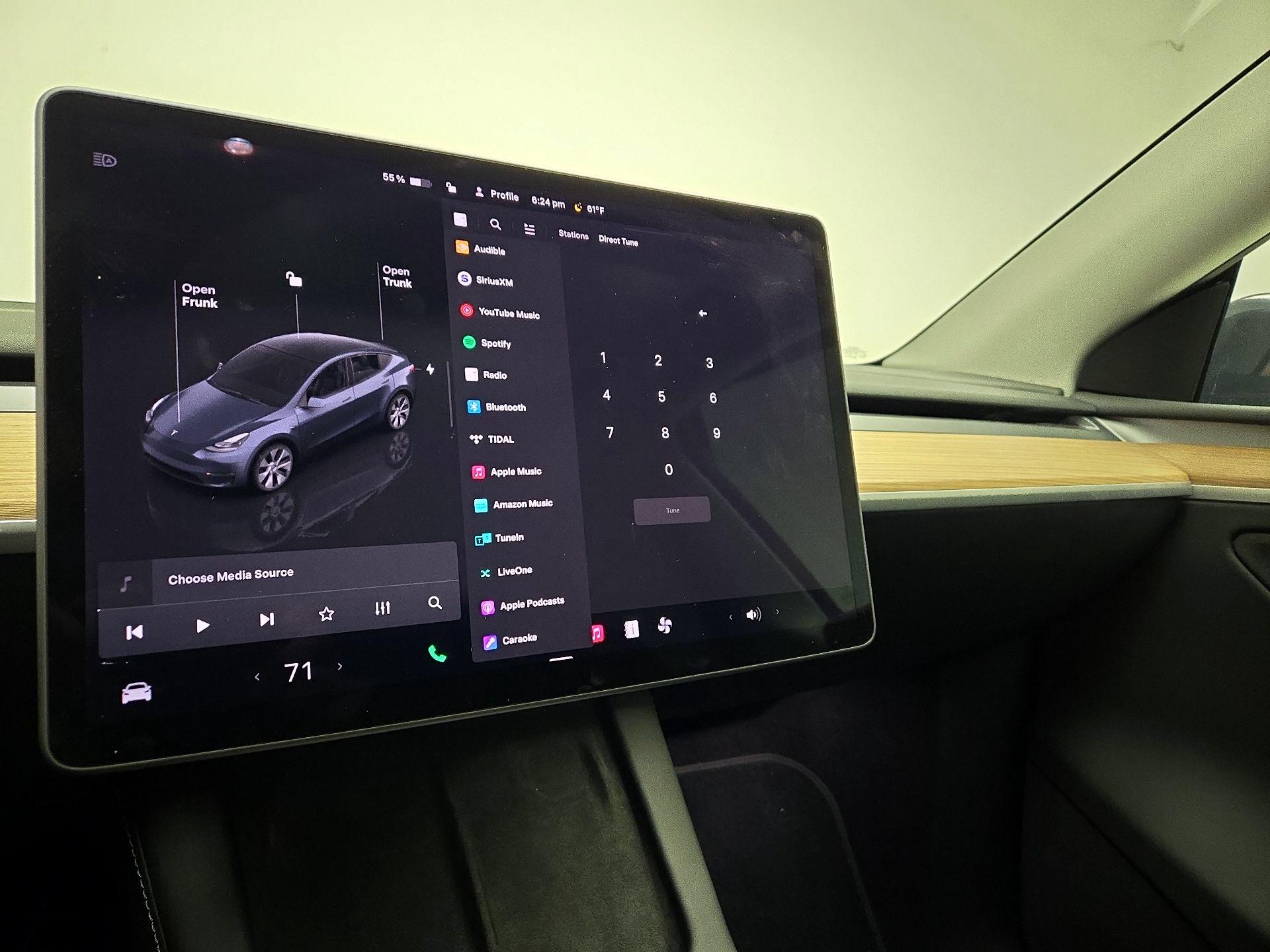 Thumbnail: 2023 Tesla Model Y - 15