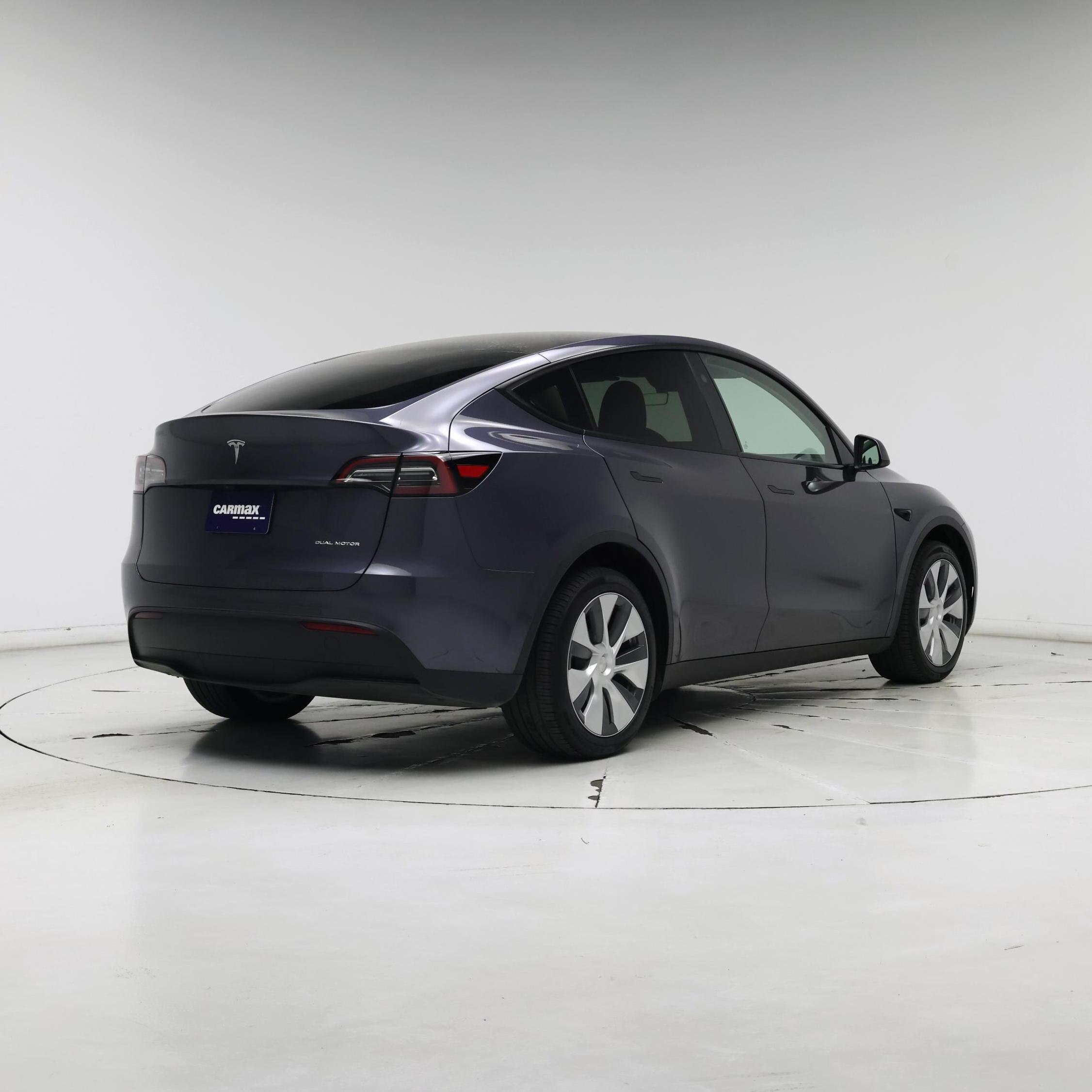 Thumbnail: 2023 Tesla Model Y - 8