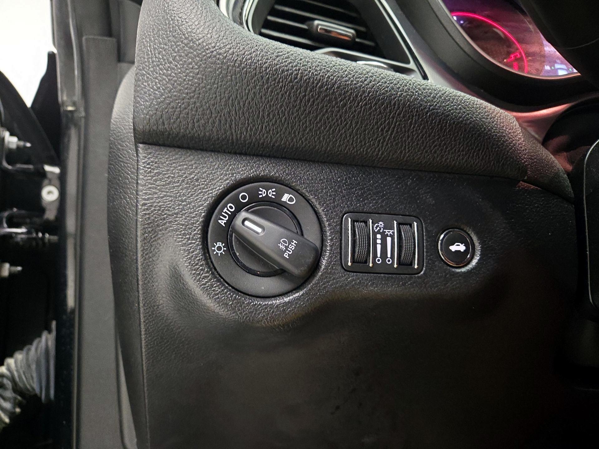 Thumbnail: 2020 Dodge Challenger - 13