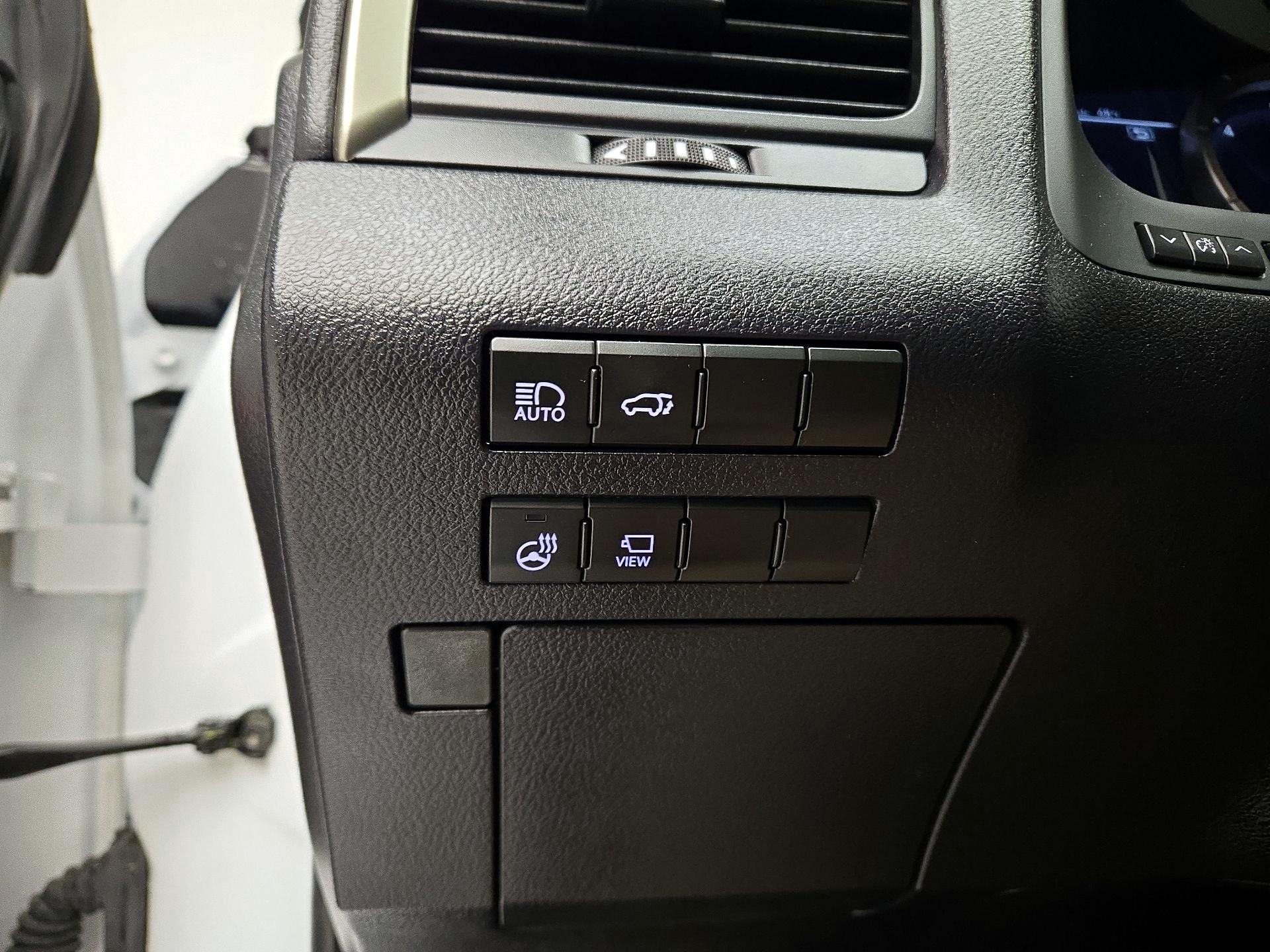 Thumbnail: 2022 Lexus RX - 13