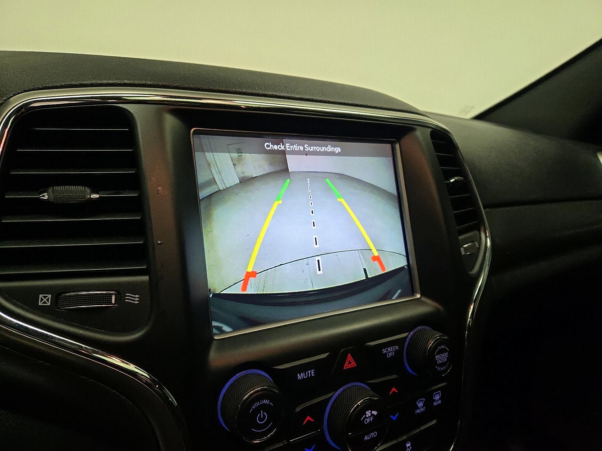 Thumbnail: 2018 Jeep Grand Cherokee - 15