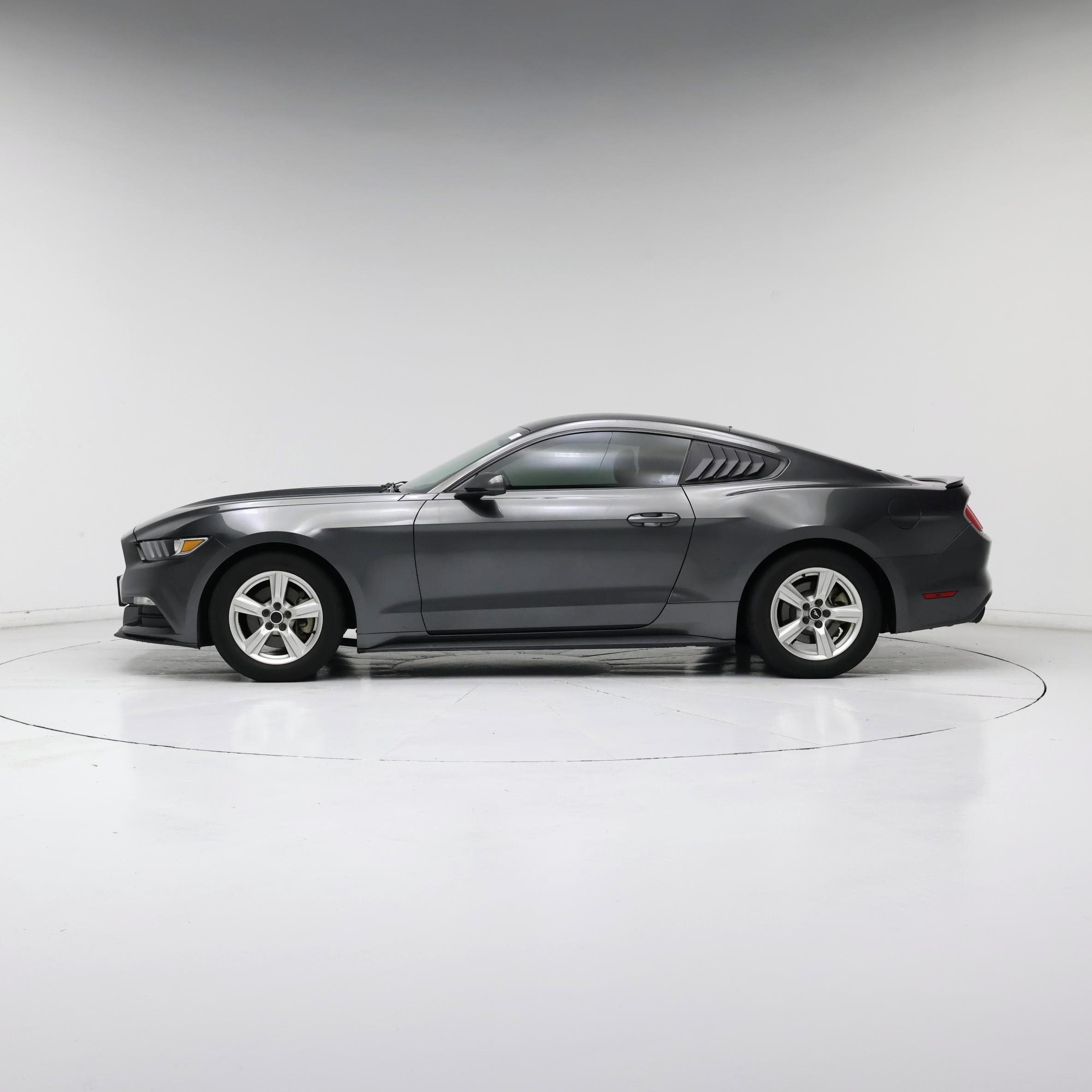 Thumbnail: 2017 Ford Mustang - 3