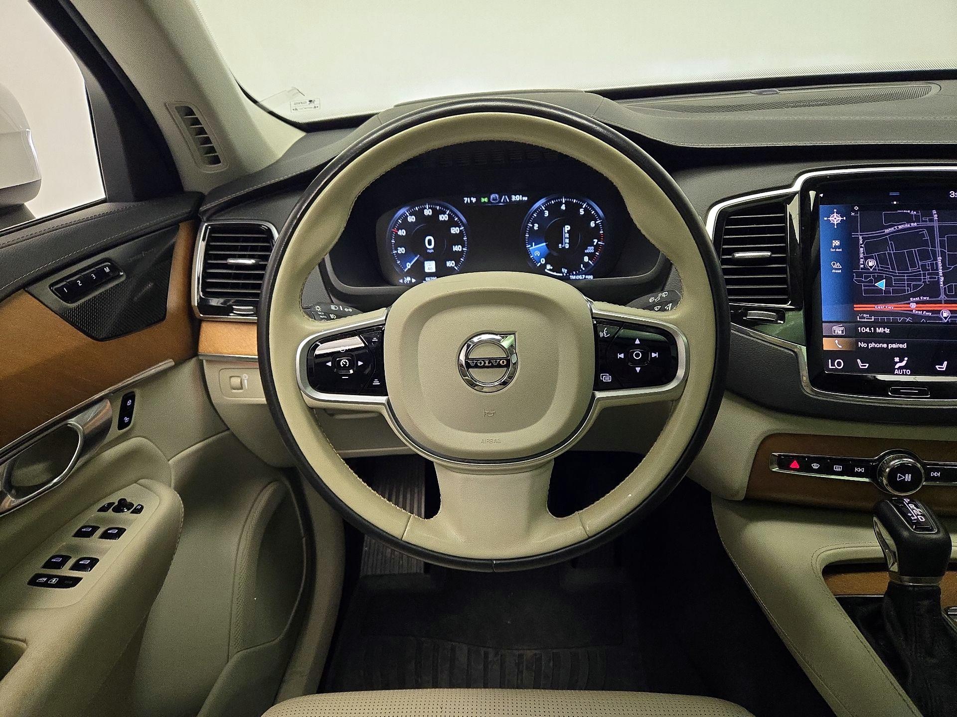 Thumbnail: 2020 Volvo XC90 - 10