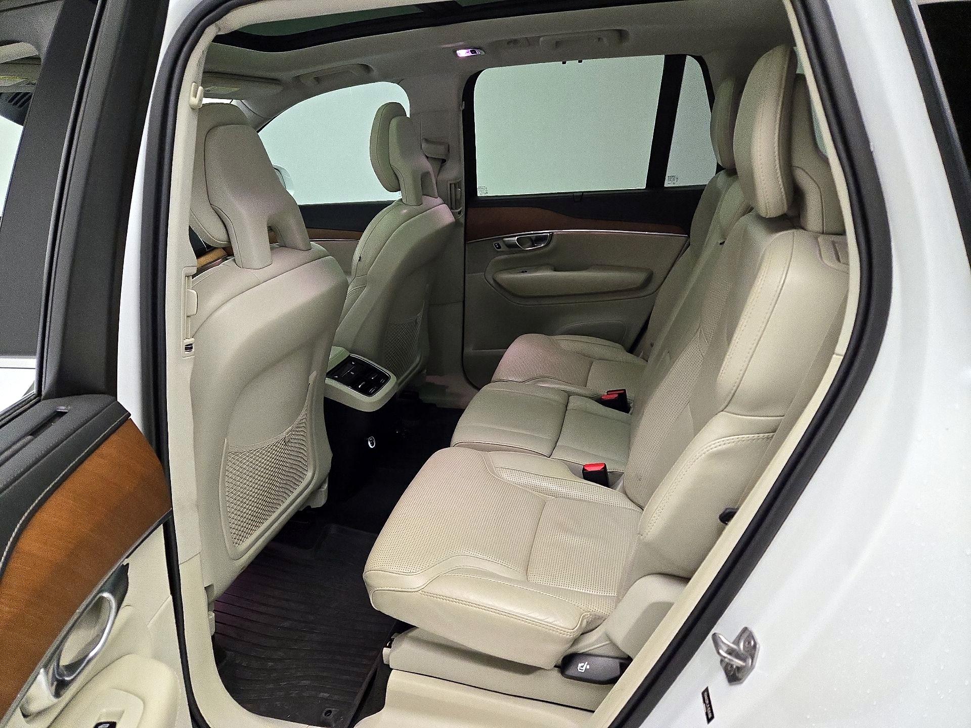 Thumbnail: 2020 Volvo XC90 - 20